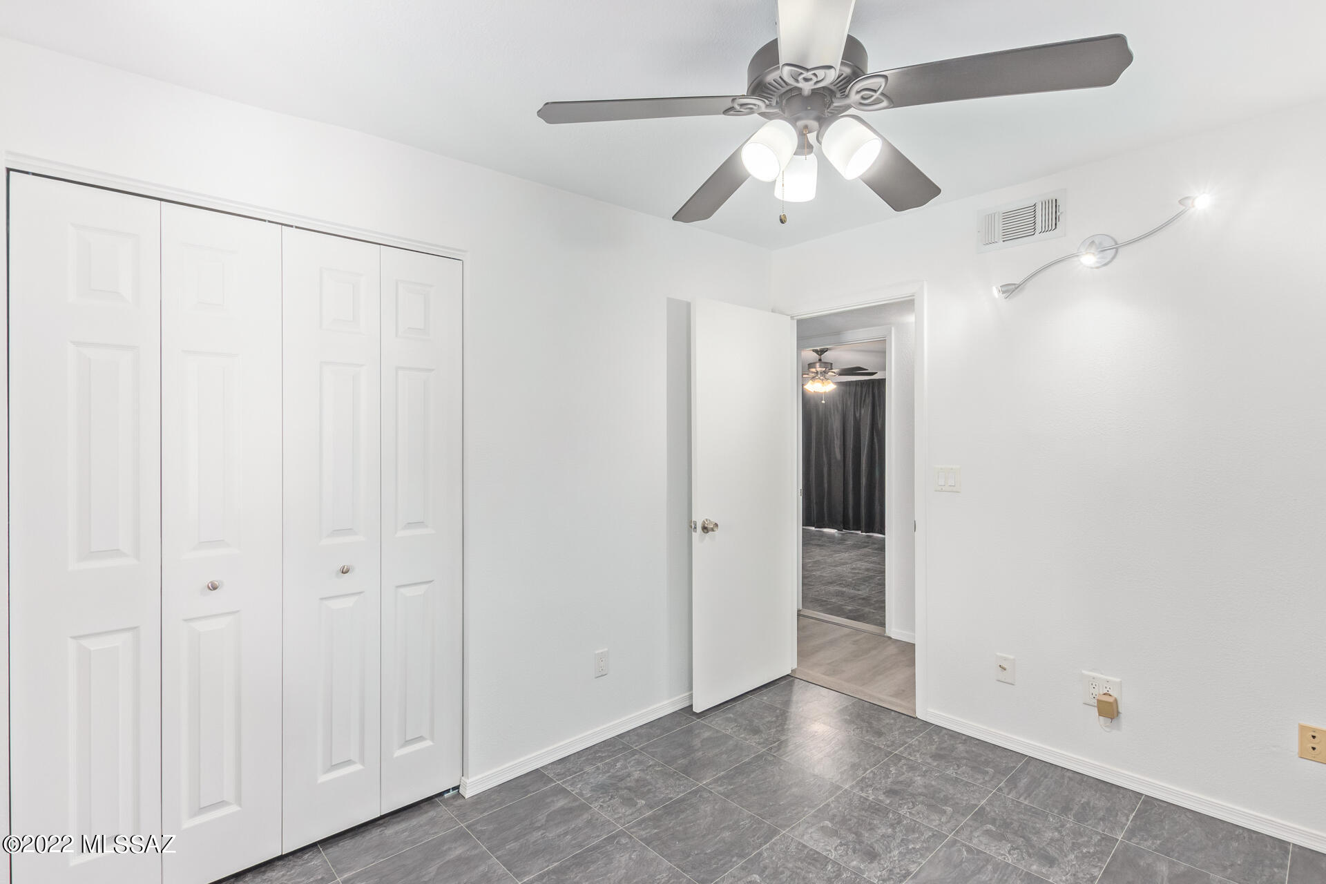 Pine Grove (171-383) - Residential