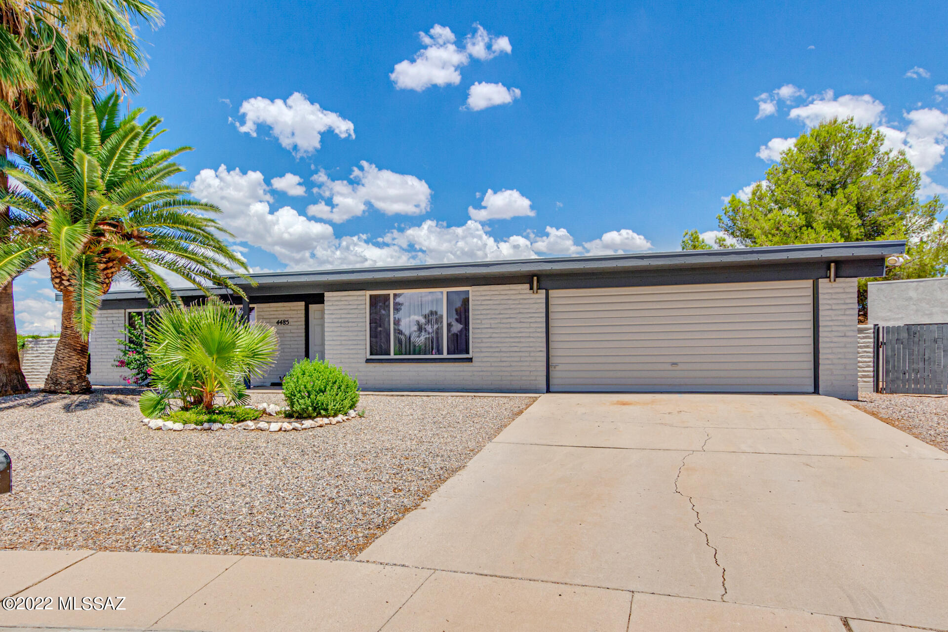 Pine Grove (171-383) - Residential
