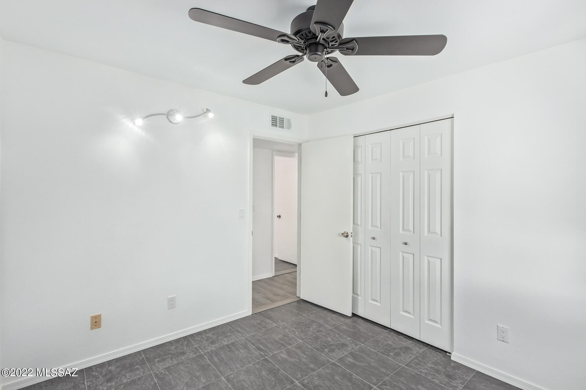 Pine Grove (171-383) - Residential