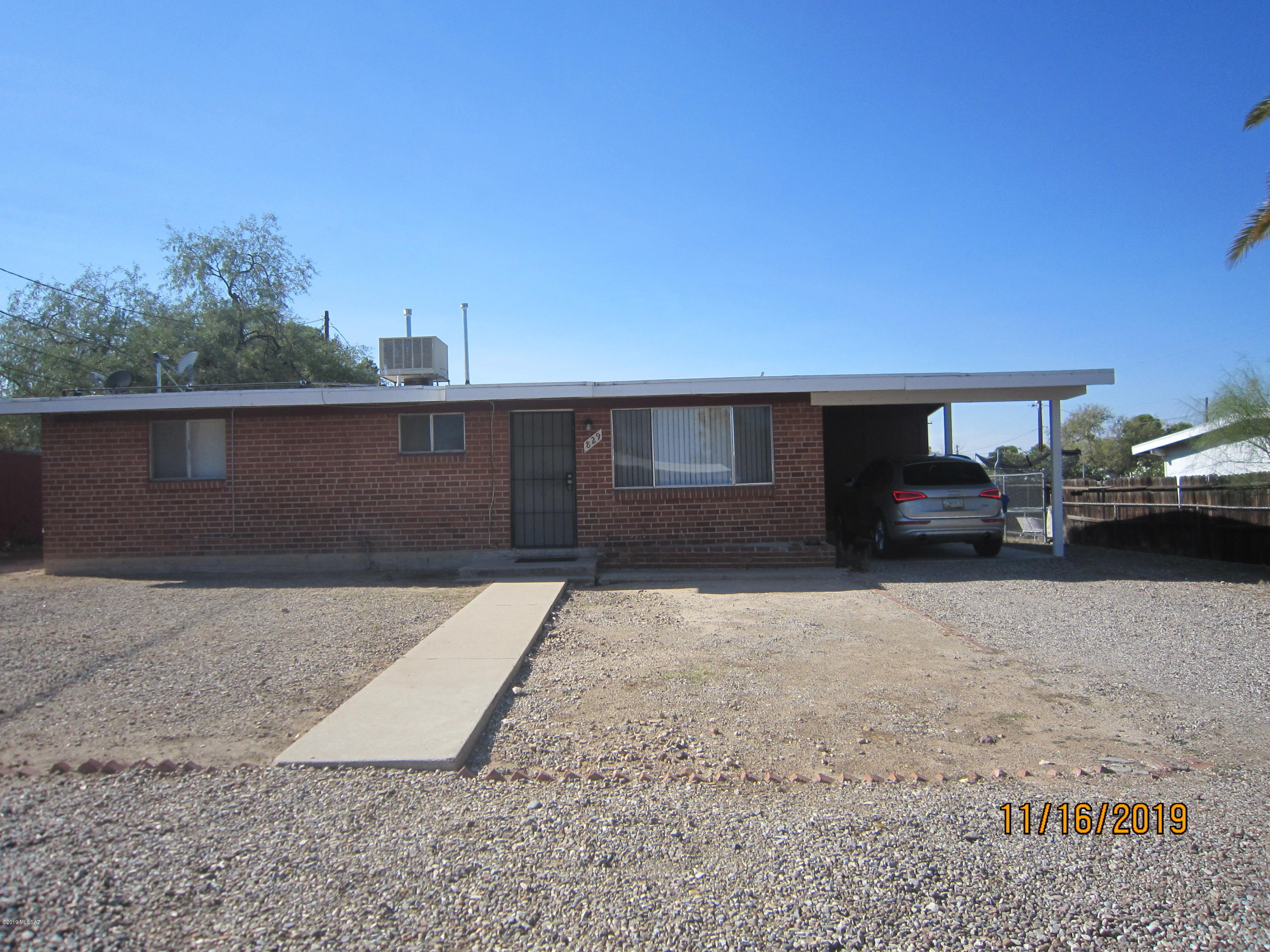 829 N. Catalina Ave. Lovely red brick home in established neighborhood. Large fenced rear yard; single Carport. Central Evaporative cooling (Master Cool) and Gas Heat. A pet is okay with $200 deposit per pet and Owner approval.