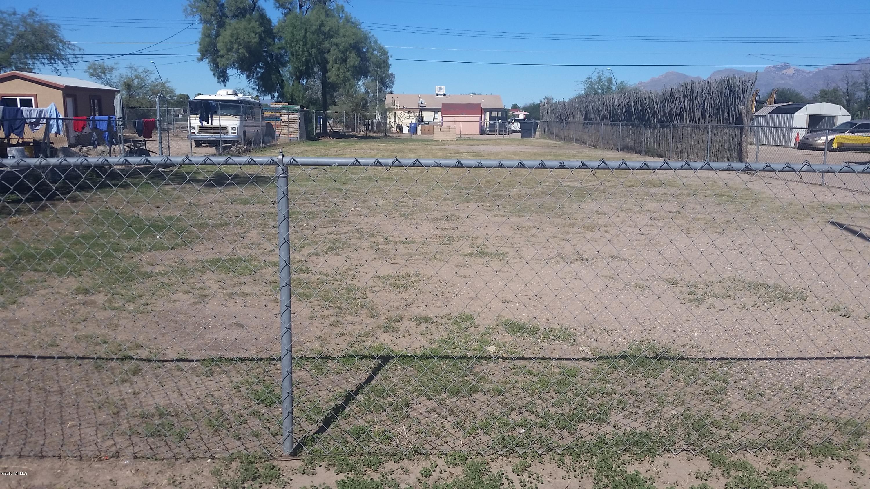 El Rio Park - Land