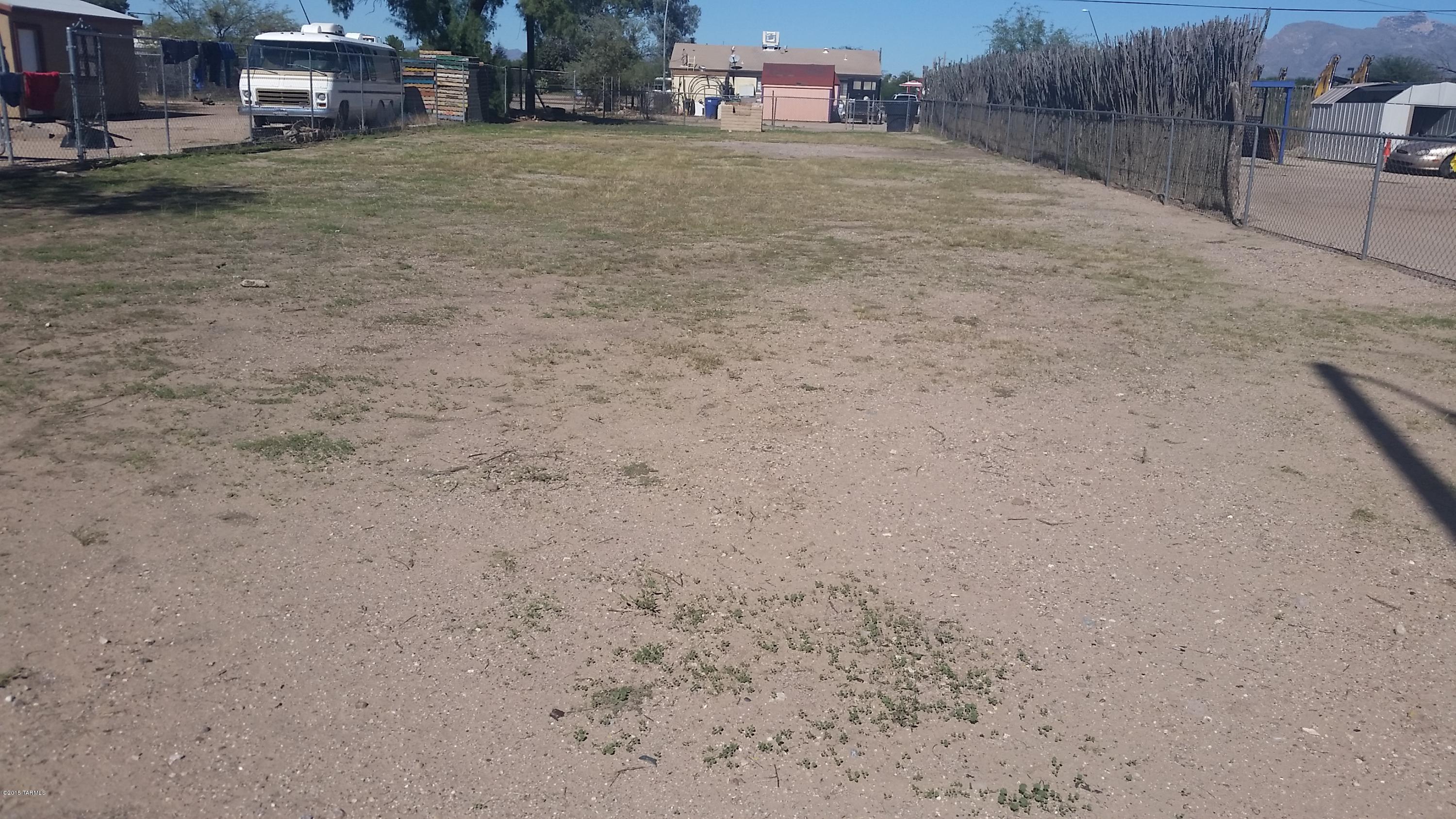 El Rio Park - Land
