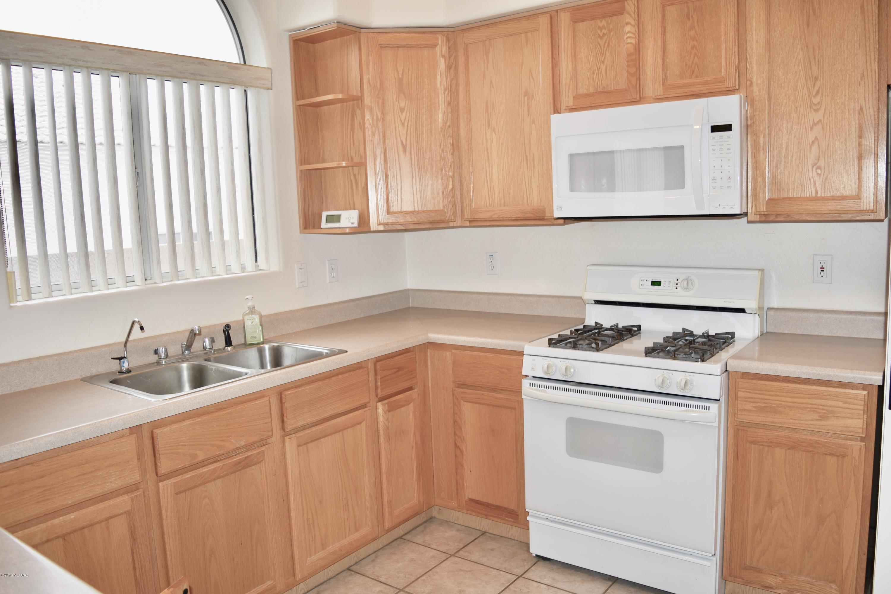Thornydale Terrace(1-104) - Residential
