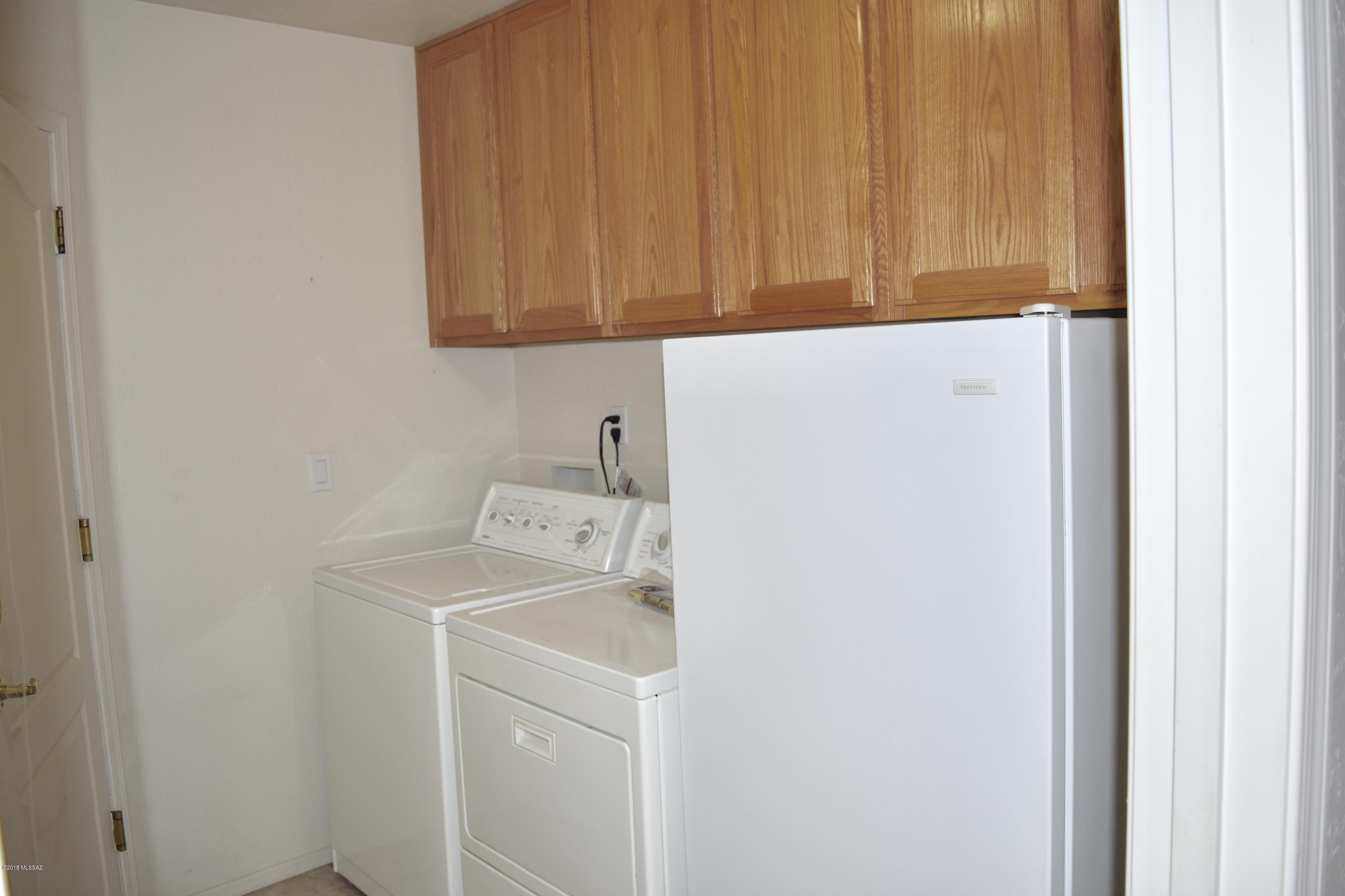 Thornydale Terrace(1-104) - Residential