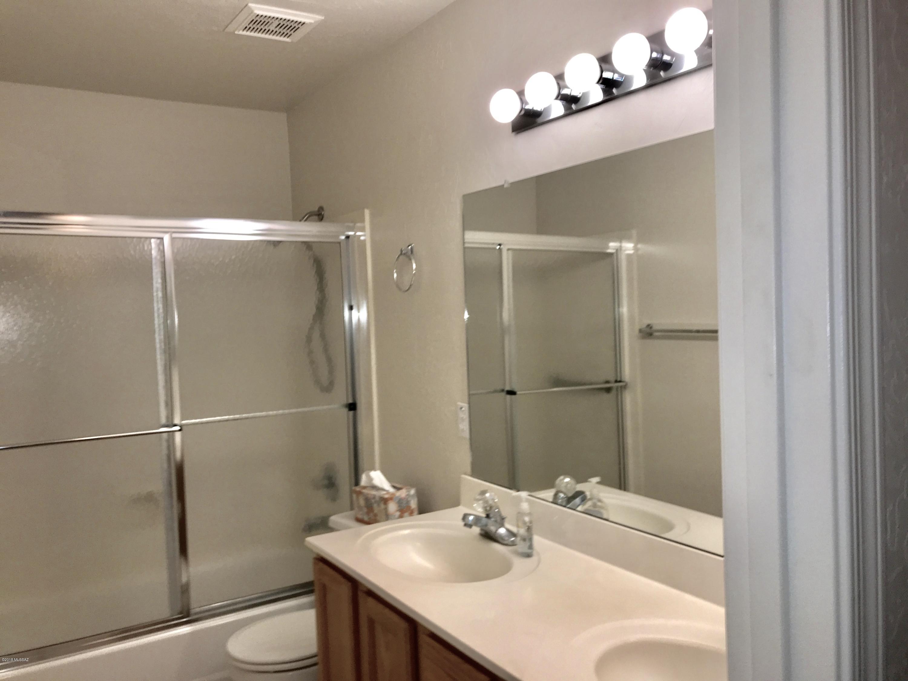 Thornydale Terrace(1-104) - Residential