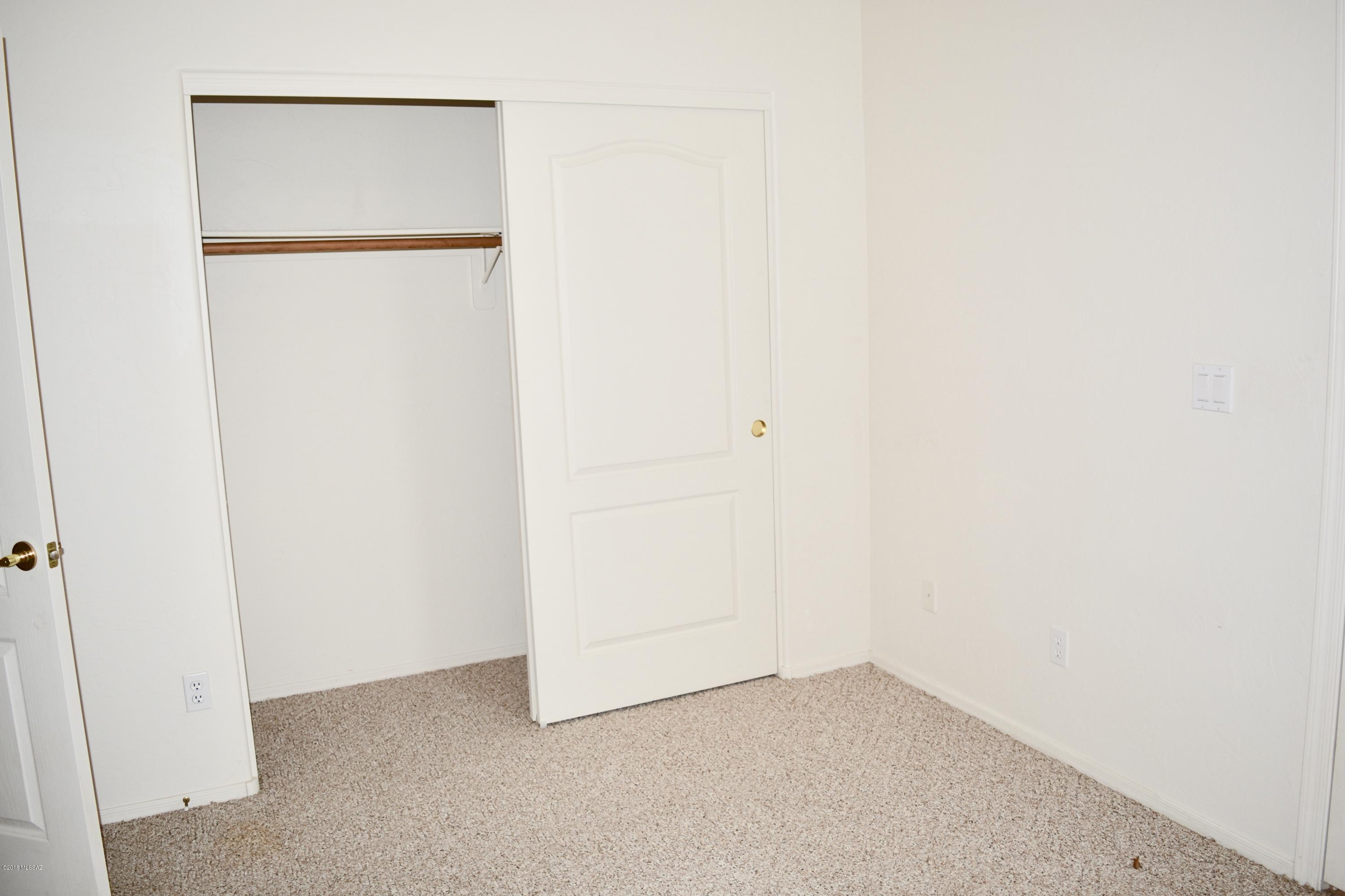 Thornydale Terrace(1-104) - Residential