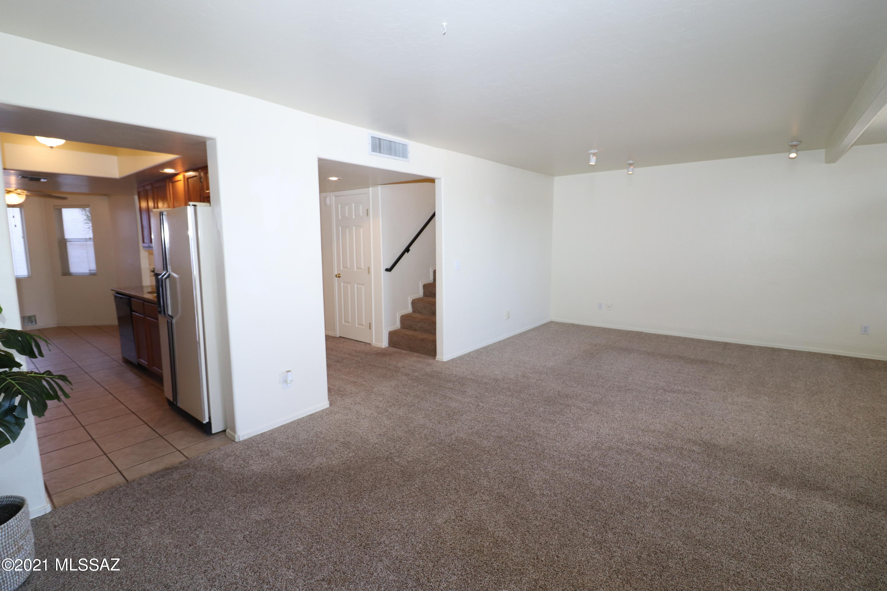 Encanto Court - Residential