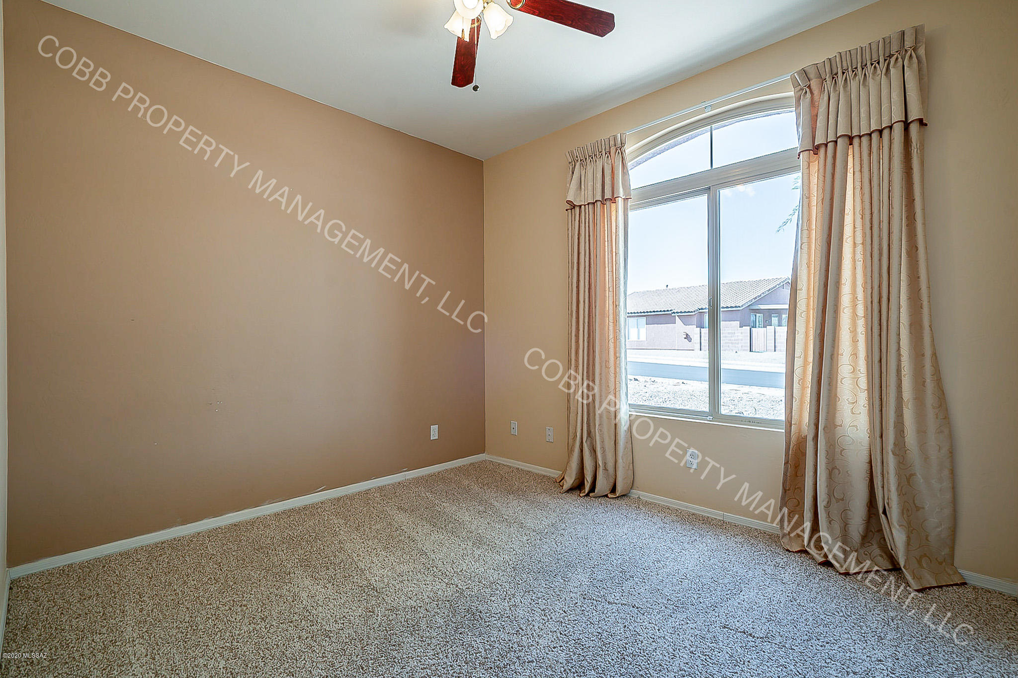 Agua Dulce (1-60) - Residential Lease