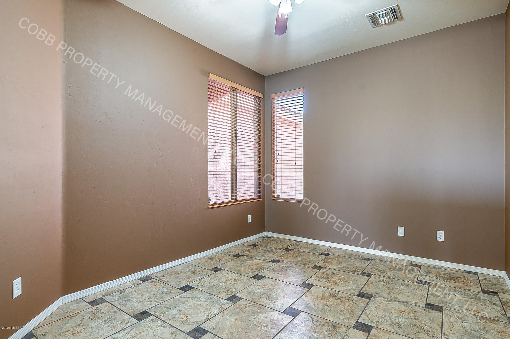 Agua Dulce (1-60) - Residential Lease