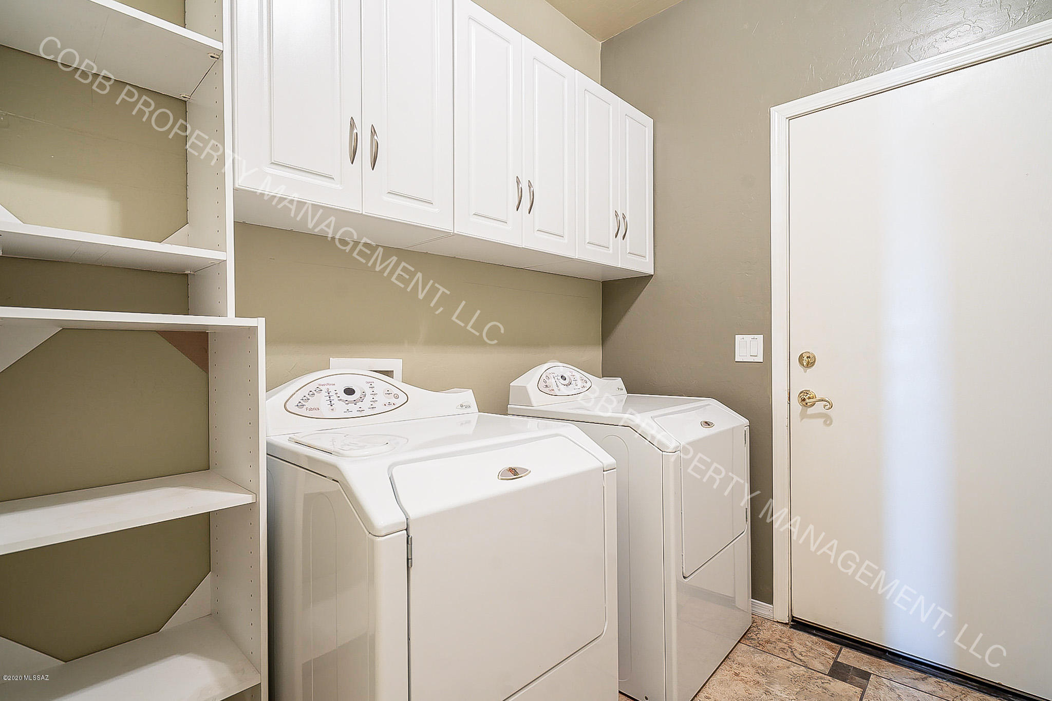 Agua Dulce (1-60) - Residential Lease
