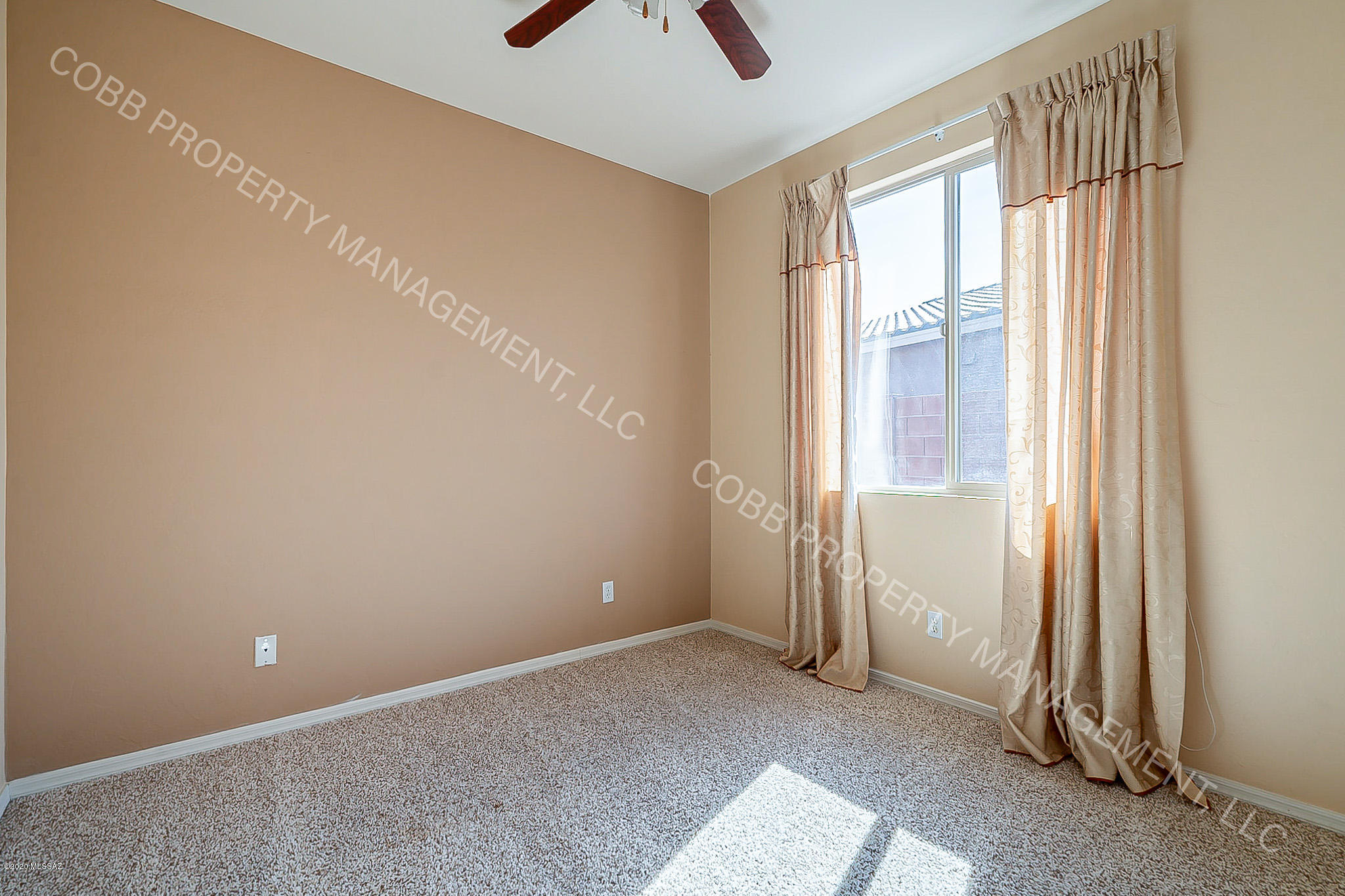 Agua Dulce (1-60) - Residential Lease