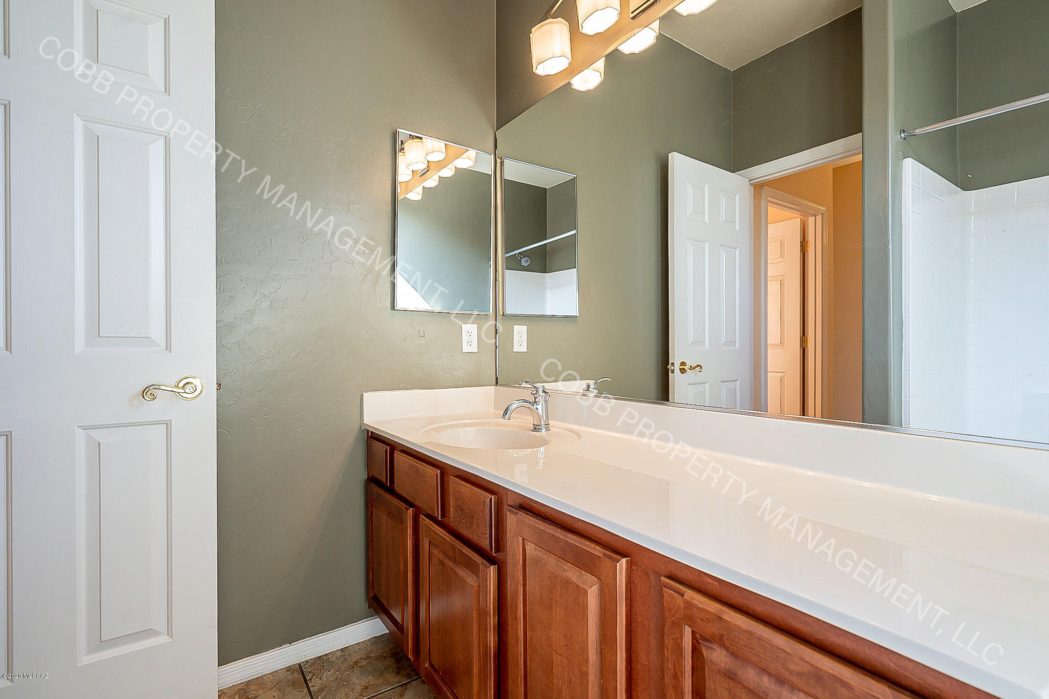 Agua Dulce (1-60) - Residential Lease