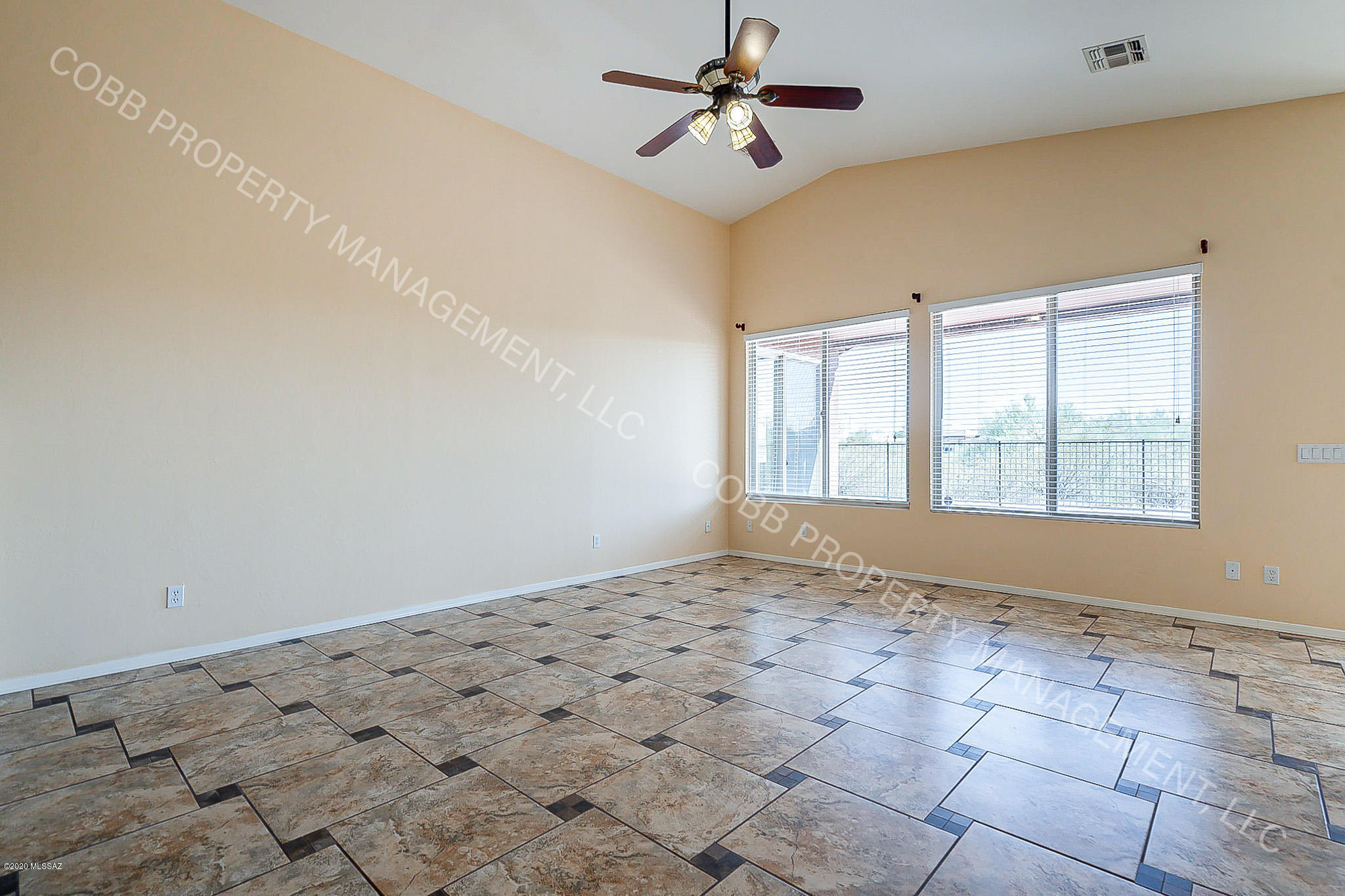 Agua Dulce (1-60) - Residential Lease
