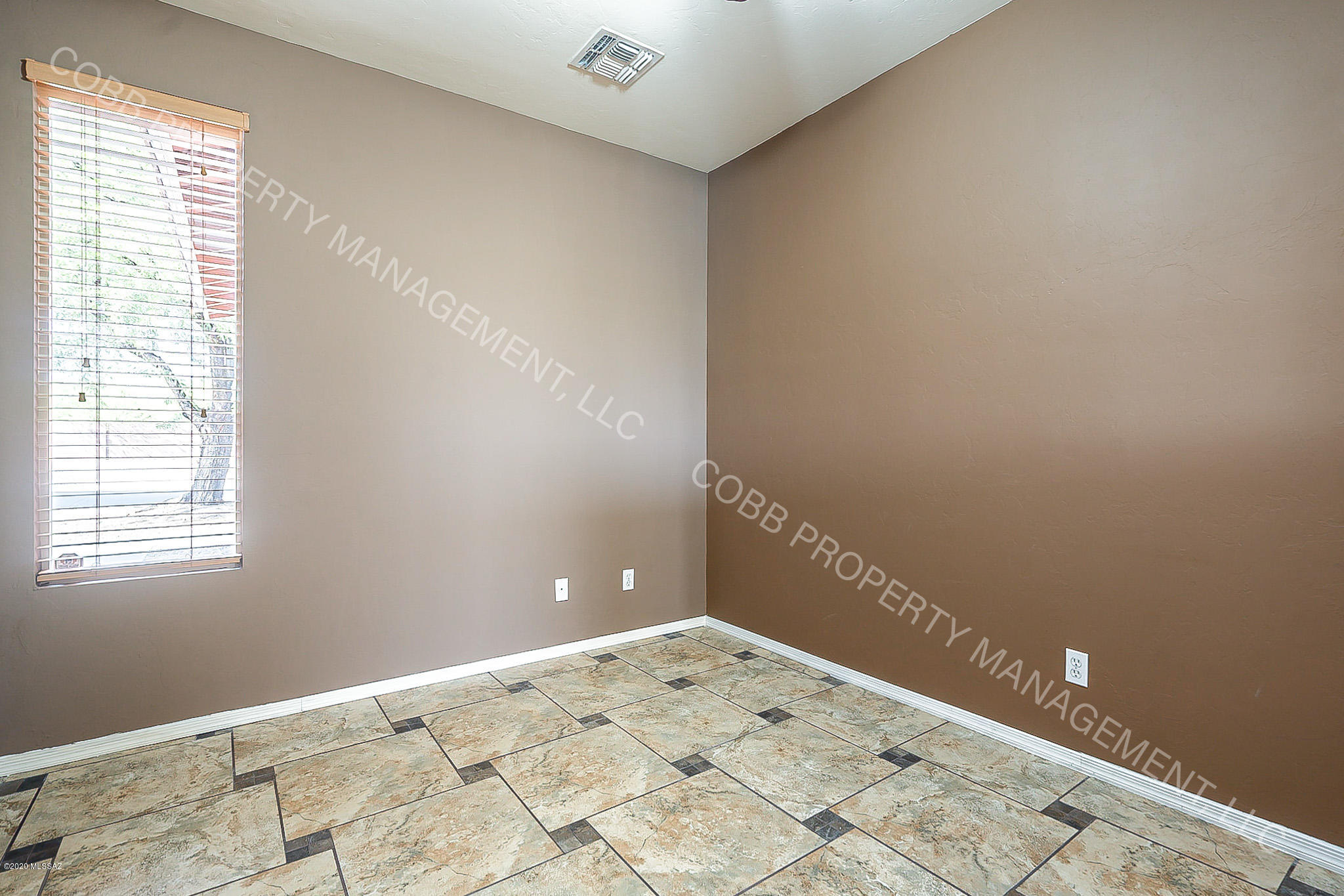 Agua Dulce (1-60) - Residential Lease