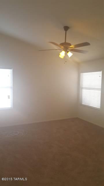 Hacienda Del Oro (1-78) - Residential Lease