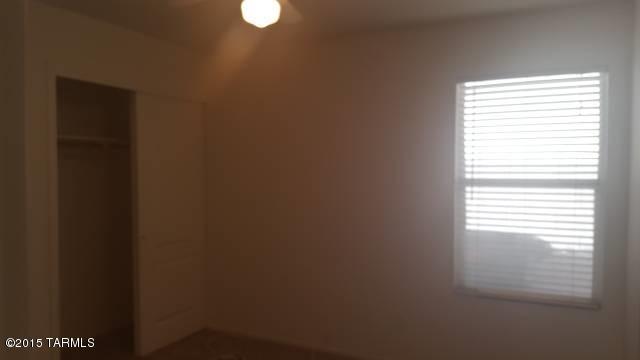 Hacienda Del Oro (1-78) - Residential Lease