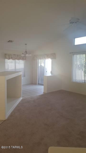 Hacienda Del Oro (1-78) - Residential Lease