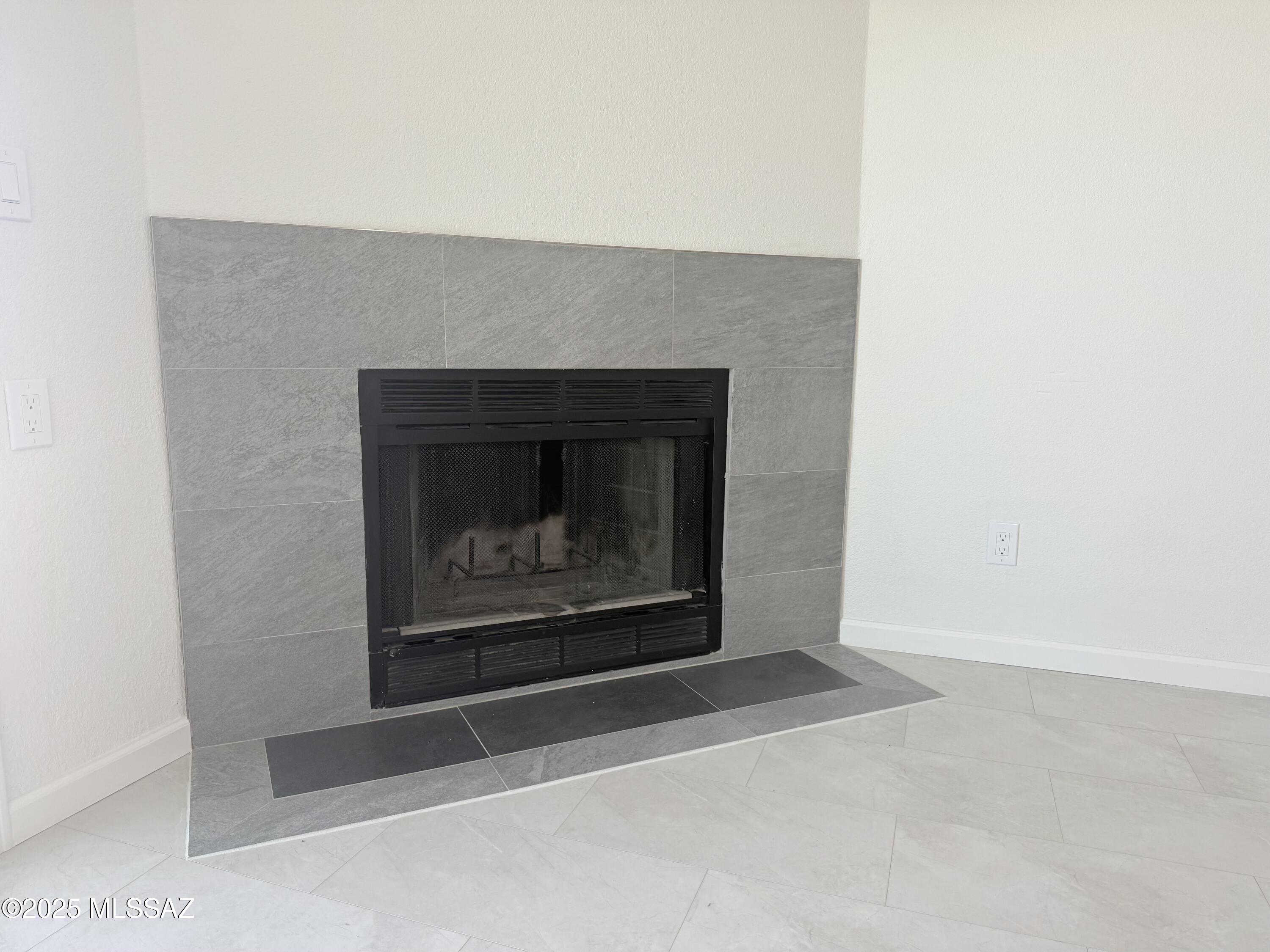 Elliott Homes At Rita Ranch (1-521) - Residential