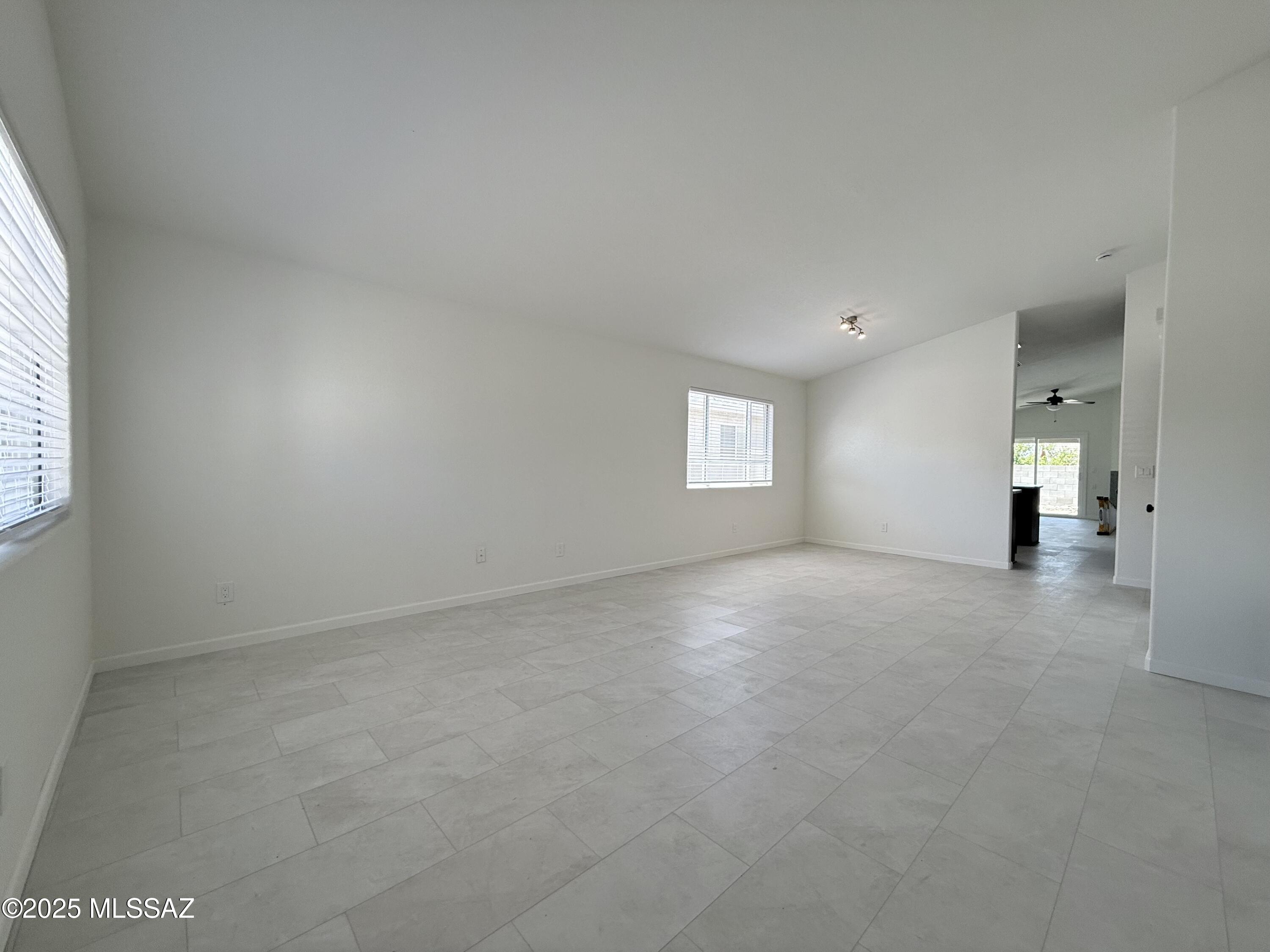 Elliott Homes At Rita Ranch (1-521) - Residential