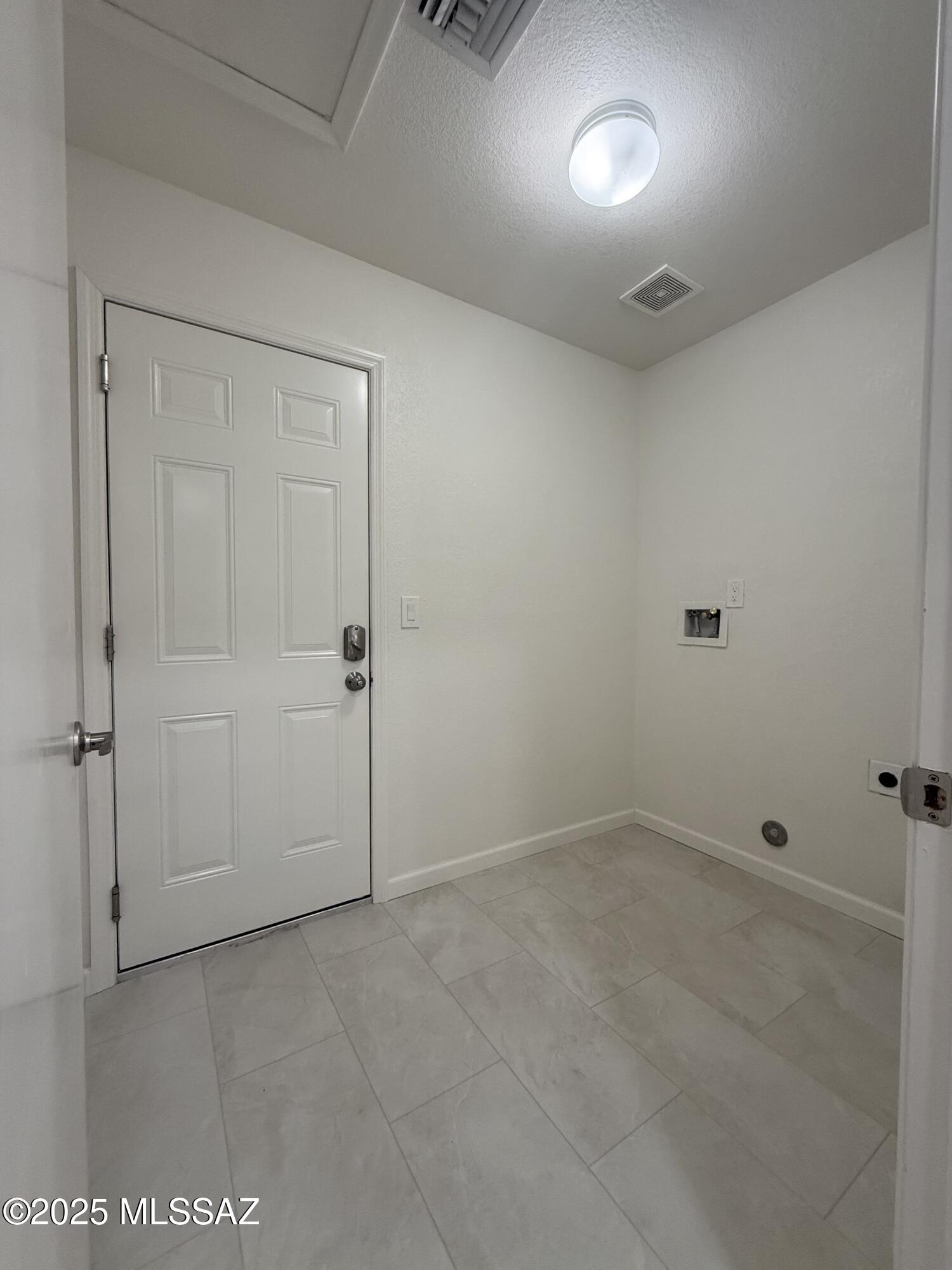 Elliott Homes At Rita Ranch (1-521) - Residential