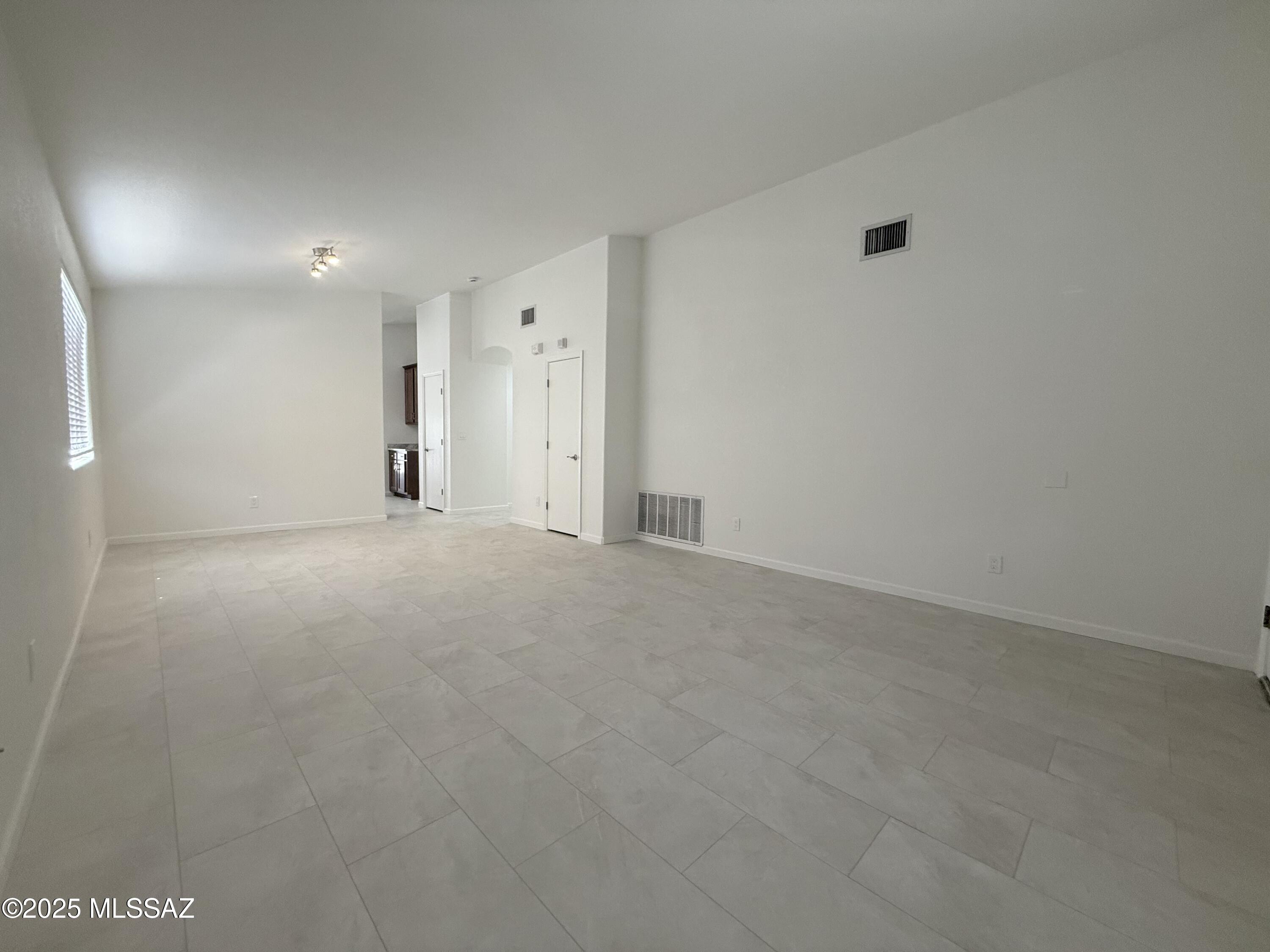 Elliott Homes At Rita Ranch (1-521) - Residential