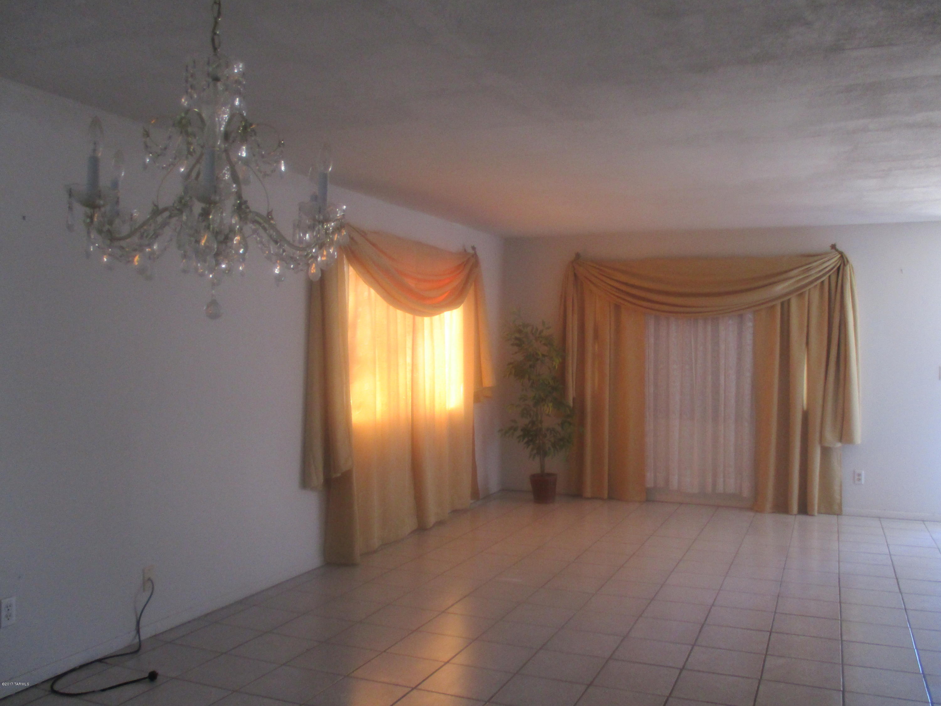 Twin Lakes (1-148) - Residential