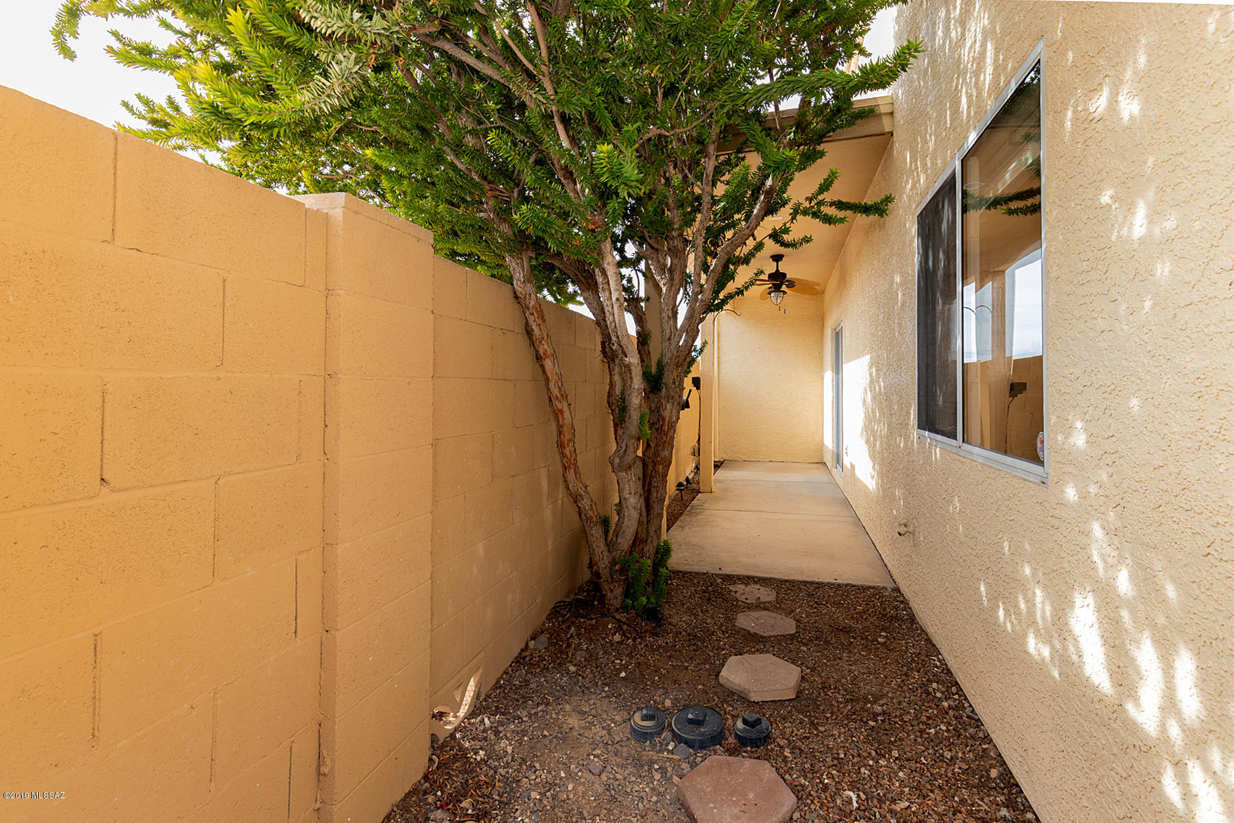 Vista Del Oriente (1-40) - Residential