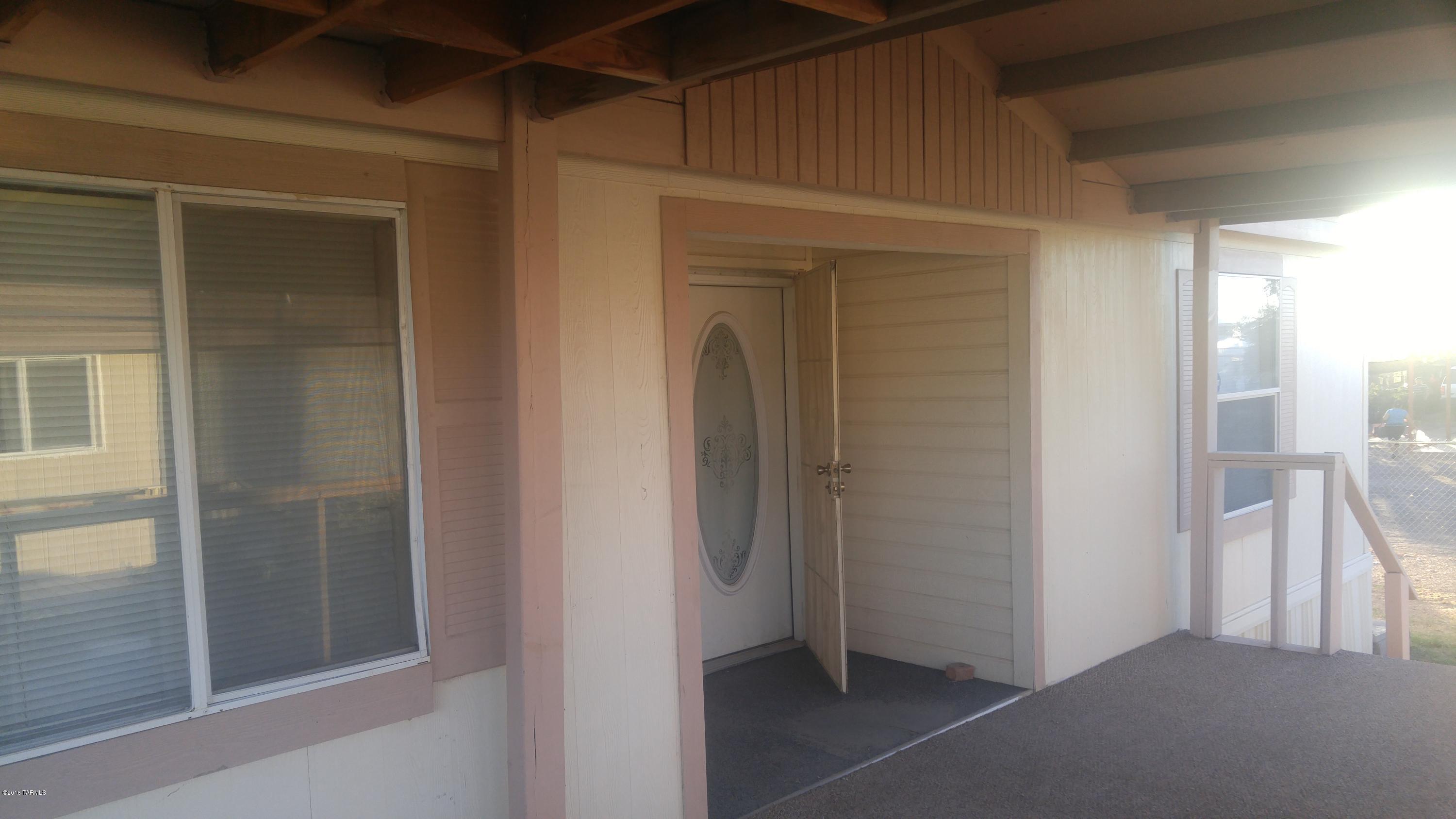 Los Ranchitos Number 8 - Residential