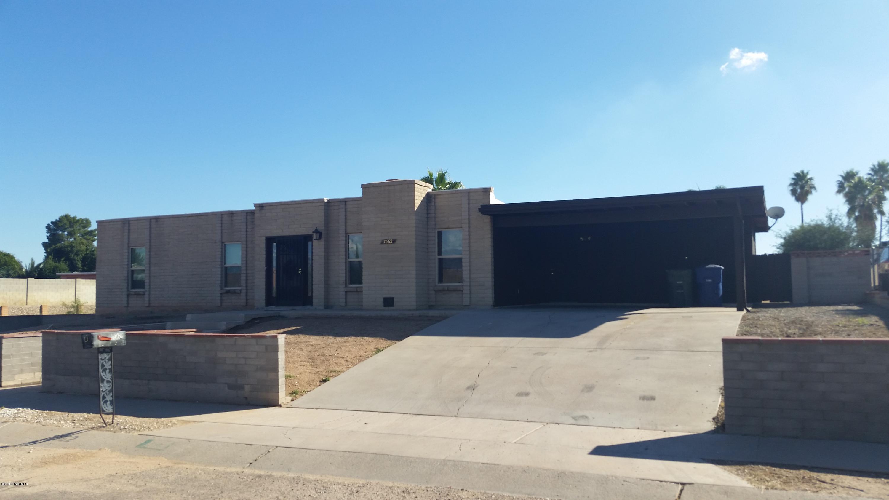 Valley View East NO. 4 (1-131) - Residential Lease