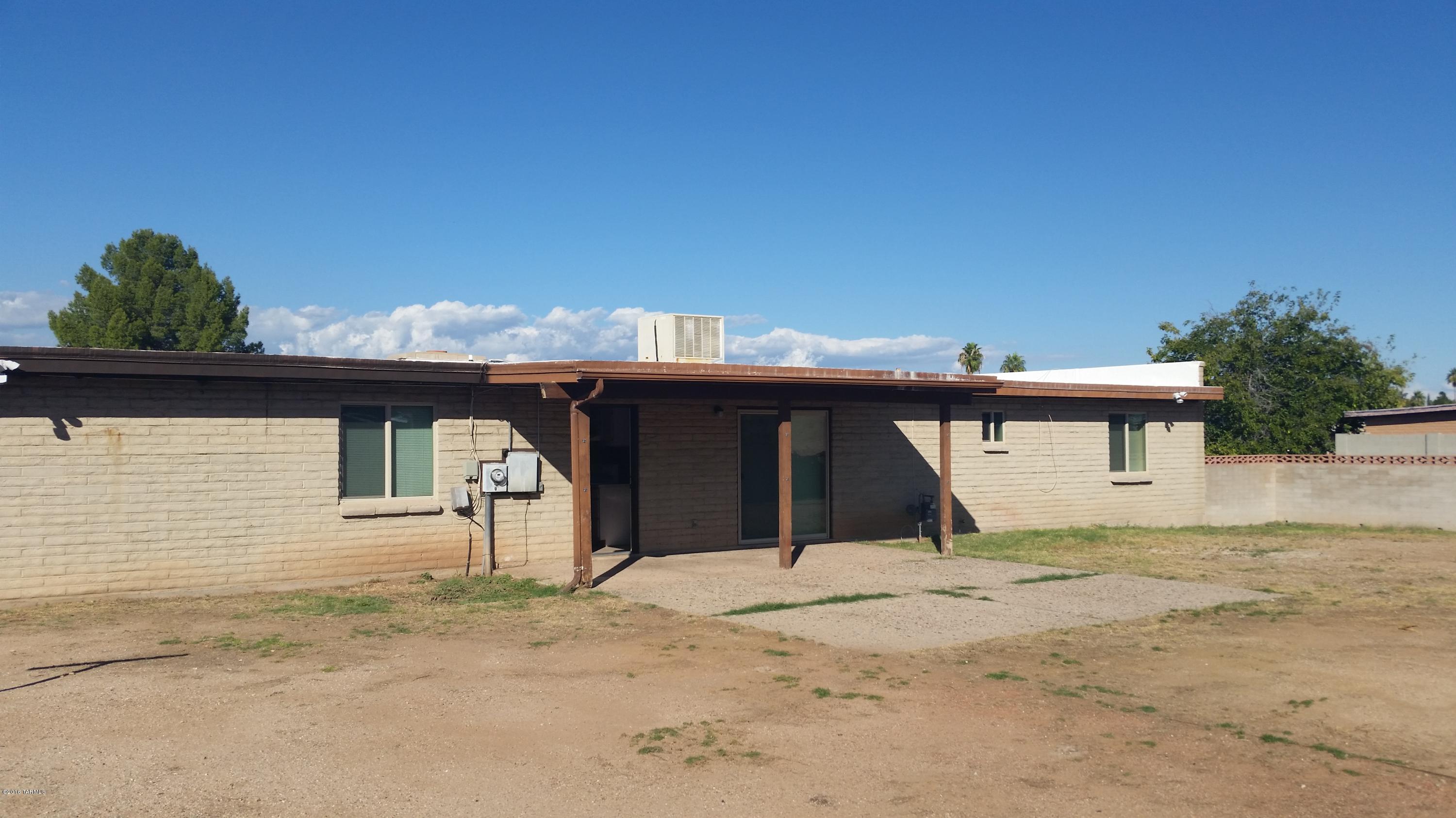 Valley View East NO. 4 (1-131) - Residential Lease