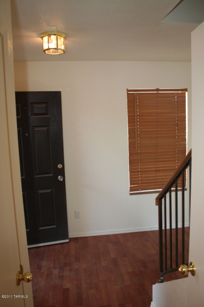 Pantano Ridge (1-123) - Residential Lease