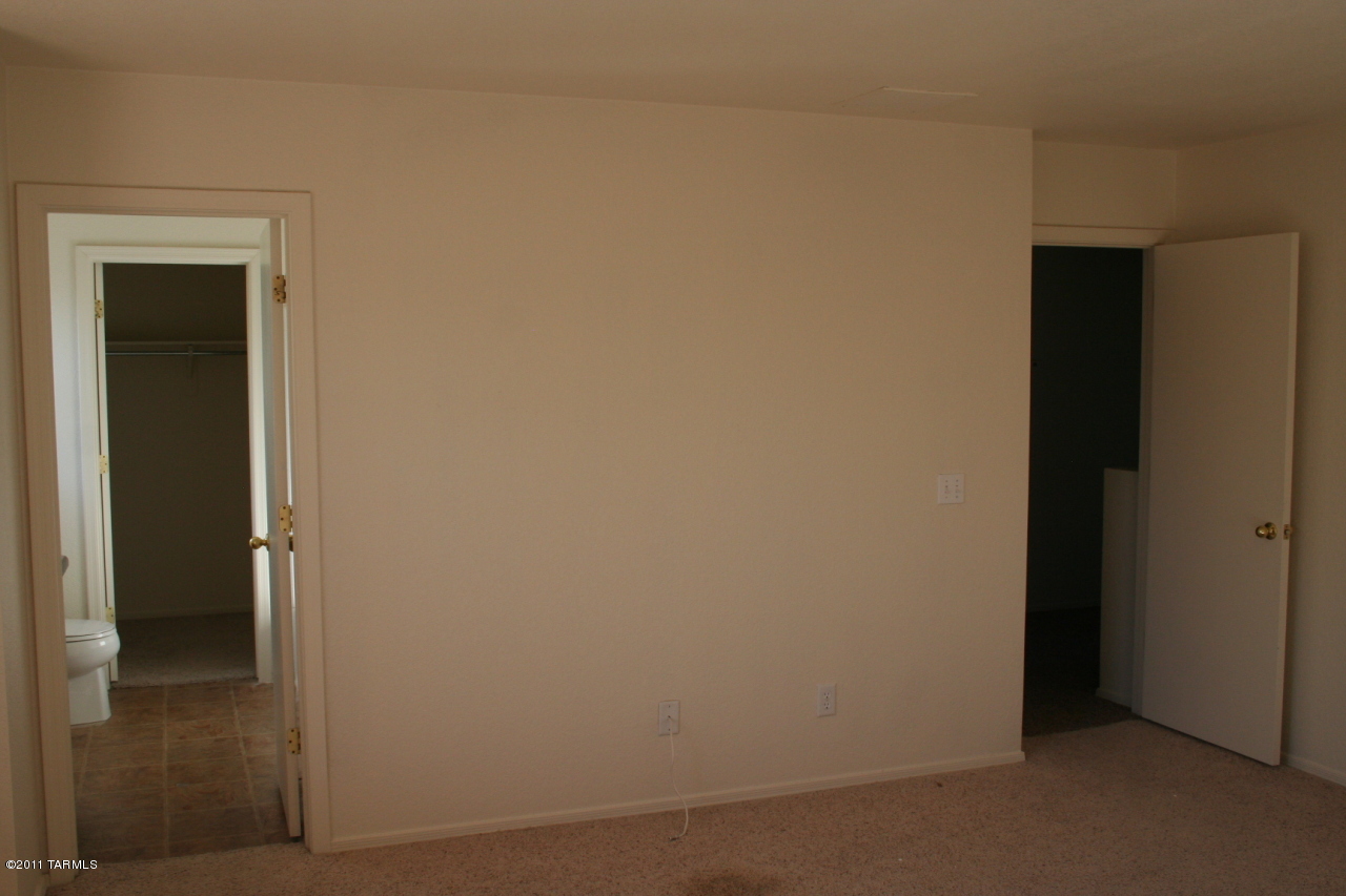 Pantano Ridge (1-123) - Residential Lease