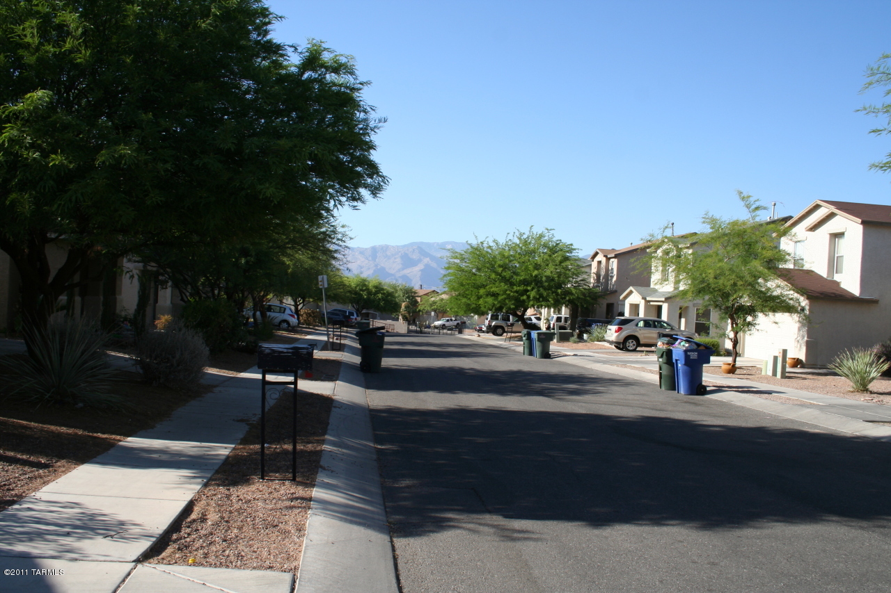 Pantano Ridge (1-123) - Residential Lease