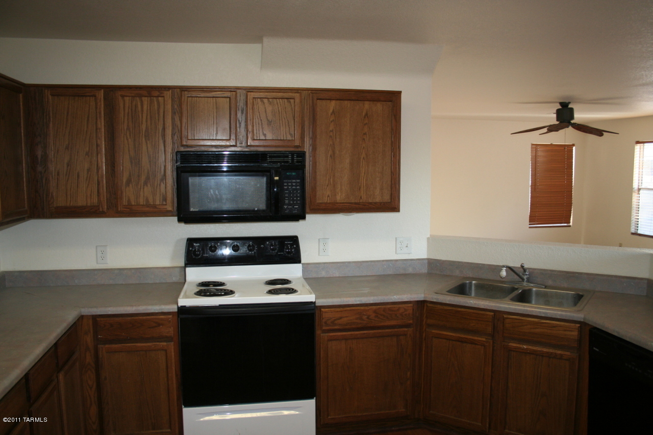 Pantano Ridge (1-123) - Residential Lease
