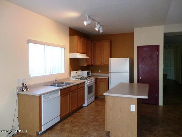 Houghton Village (1-55) - Residential Lease