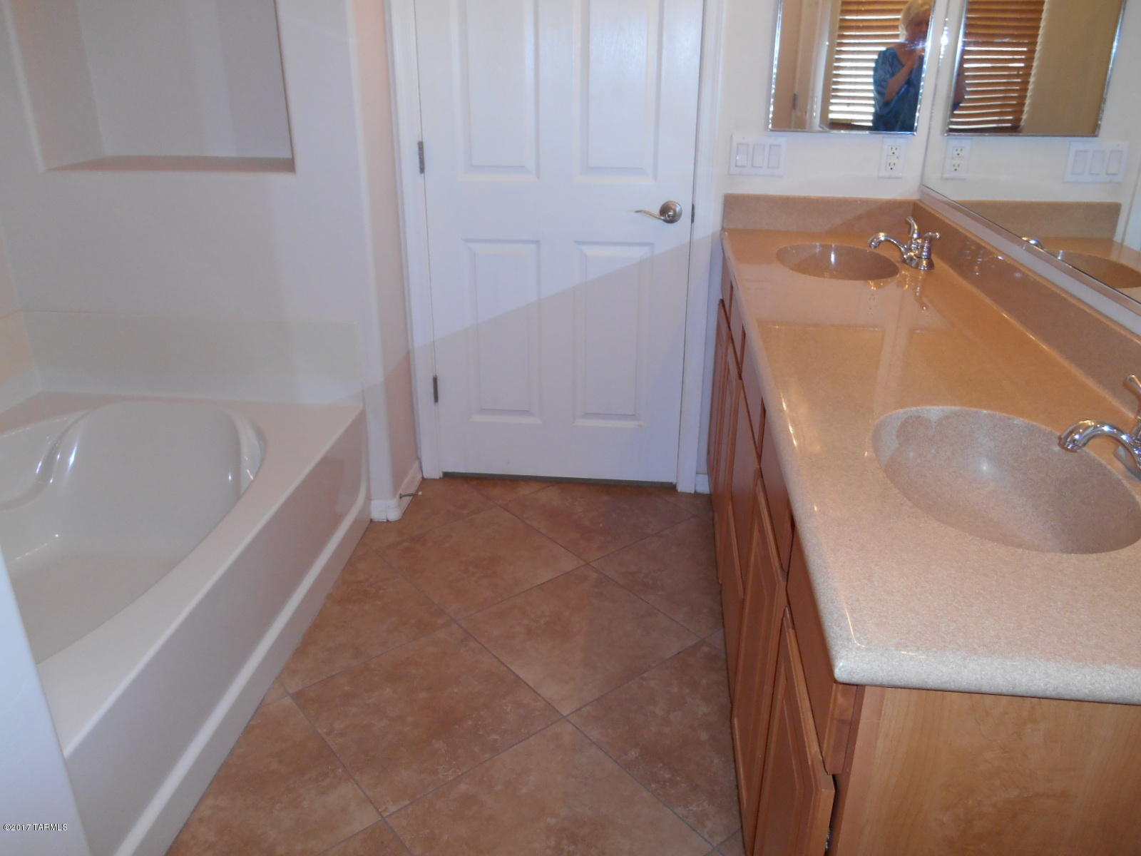 Sycamore Park Village 1 (1-94) - Residential Lease