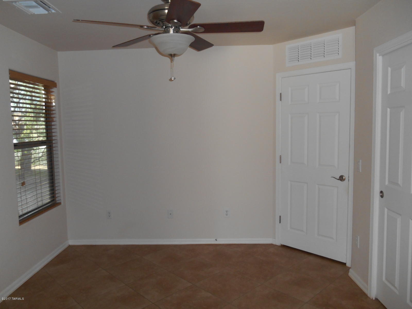 Sycamore Park Village 1 (1-94) - Residential Lease