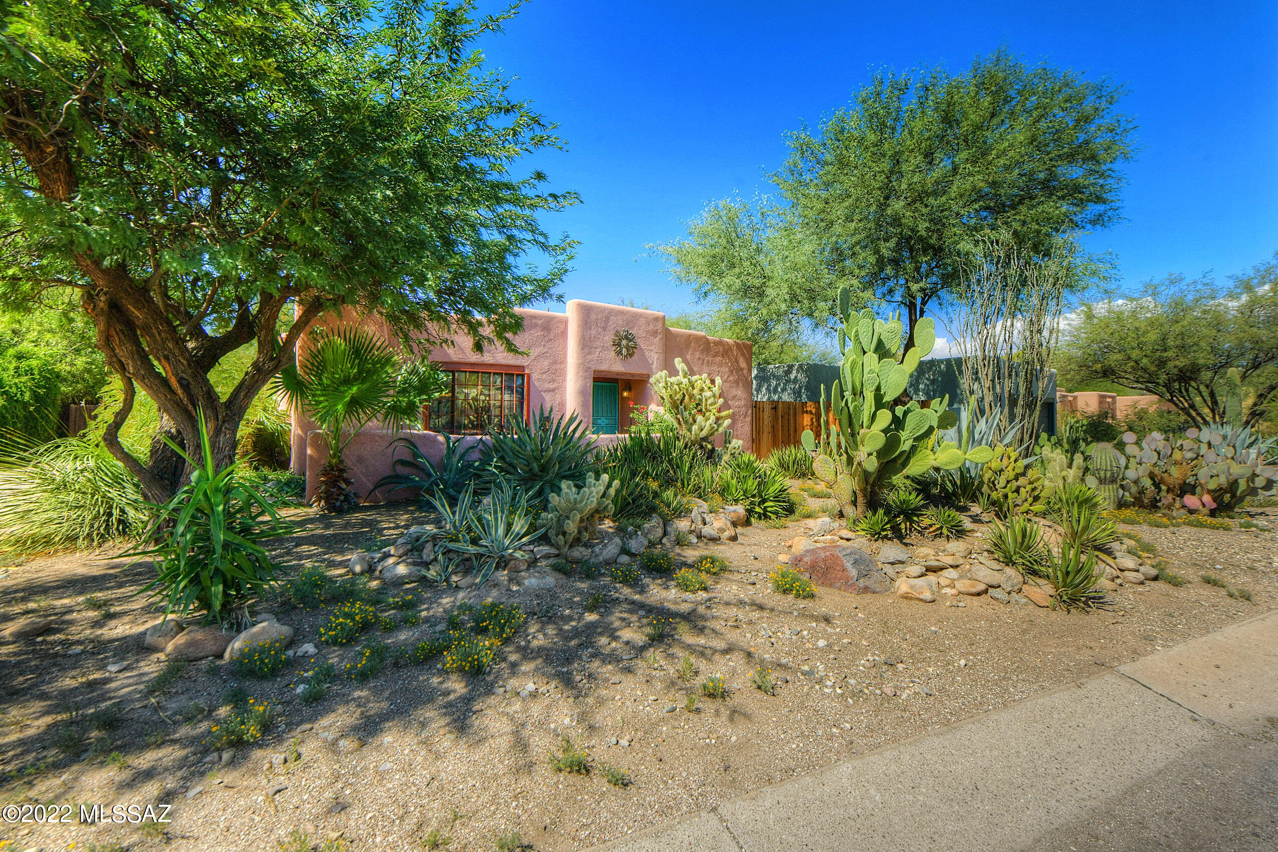 Pueblo De Las Catalinas (1-44) - Residential