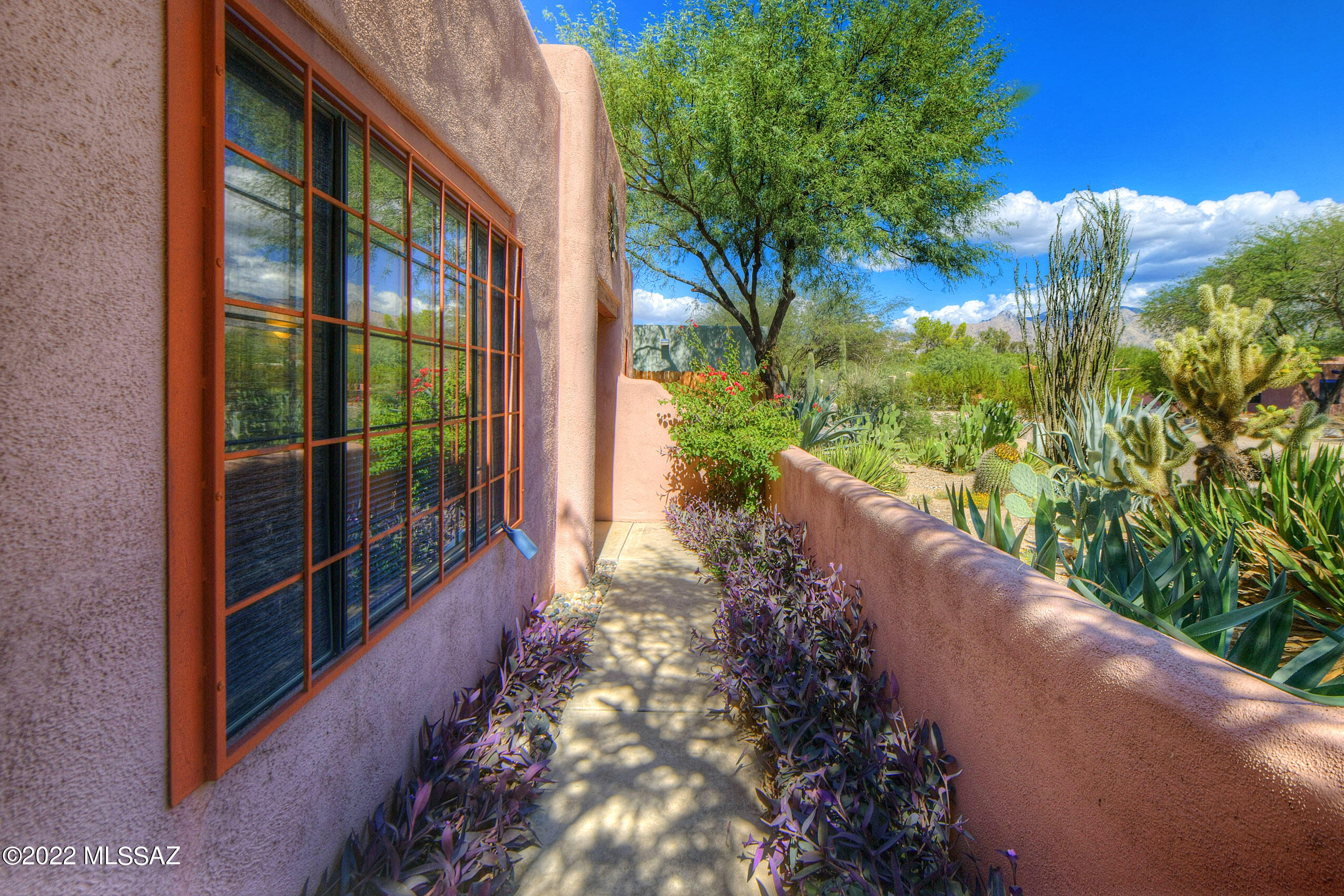 Pueblo De Las Catalinas (1-44) - Residential