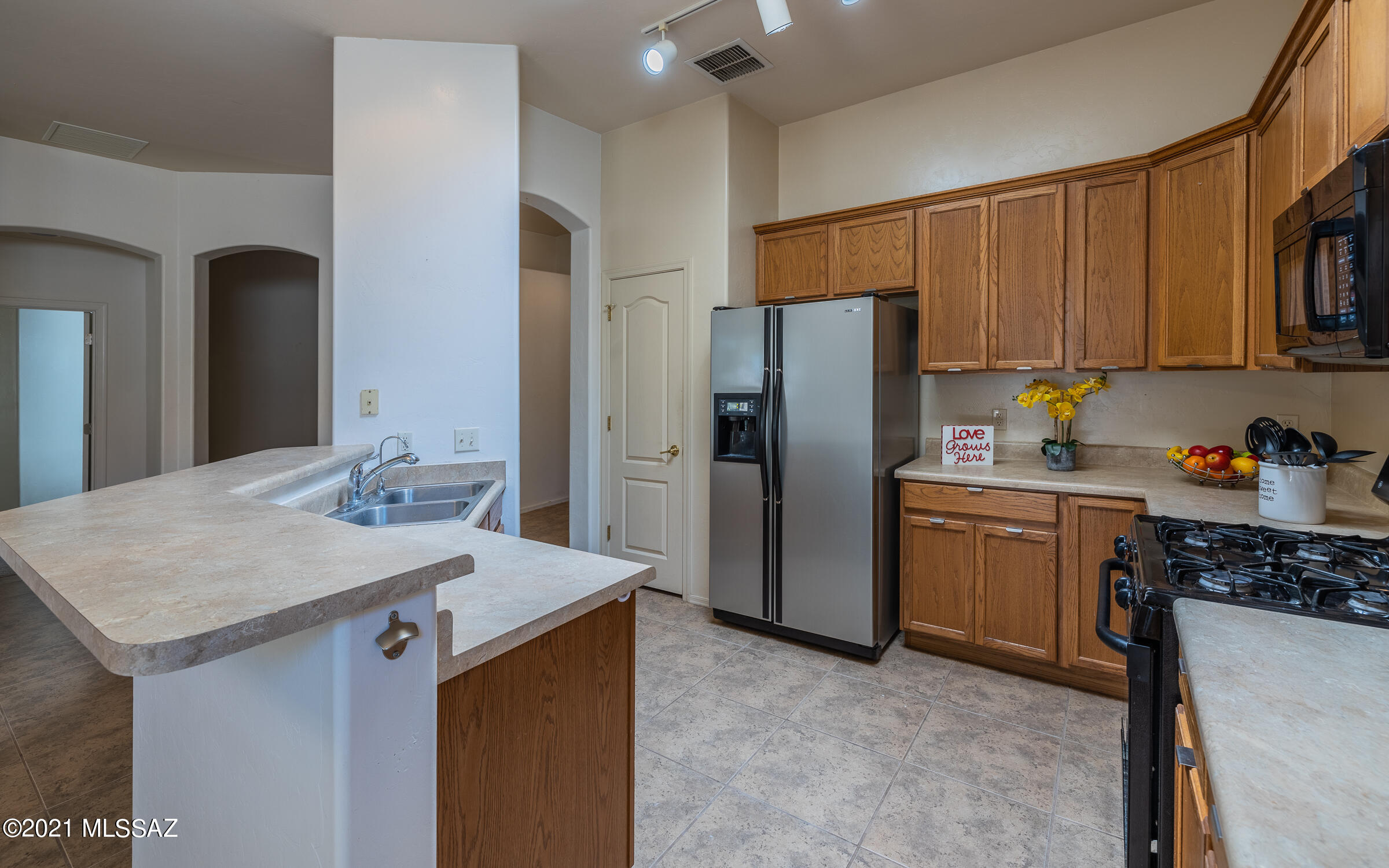 HIGH PLAINS RANCH - Residential