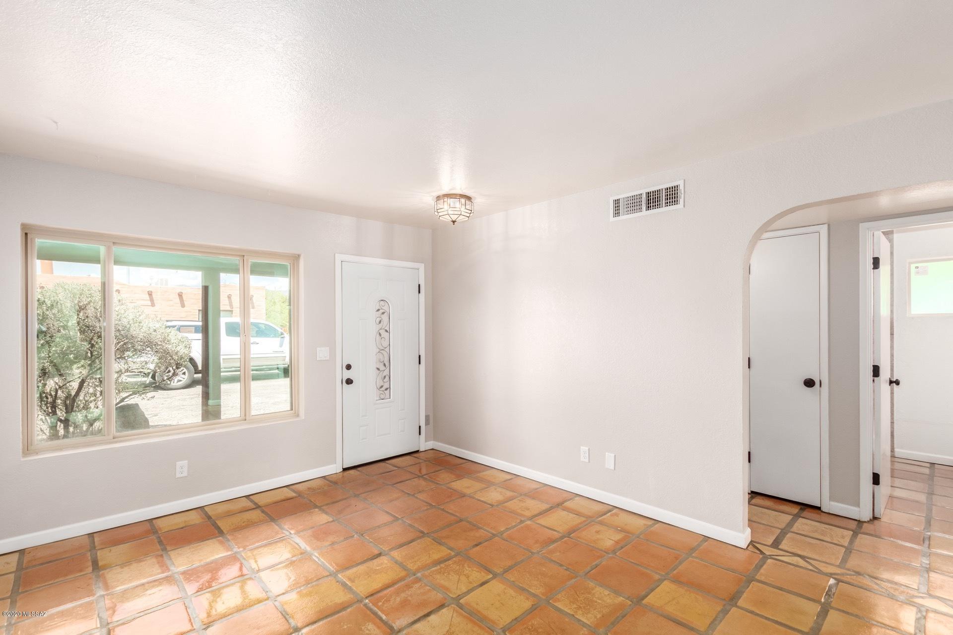 Fort Mesquite Condos (1-16) - Residential