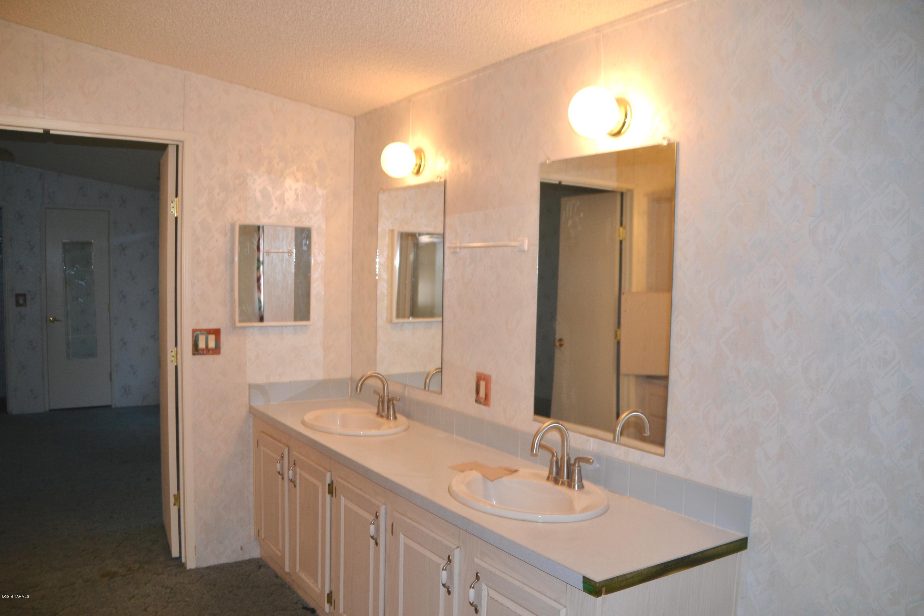 Los Ranchitos NO. 6 - Residential