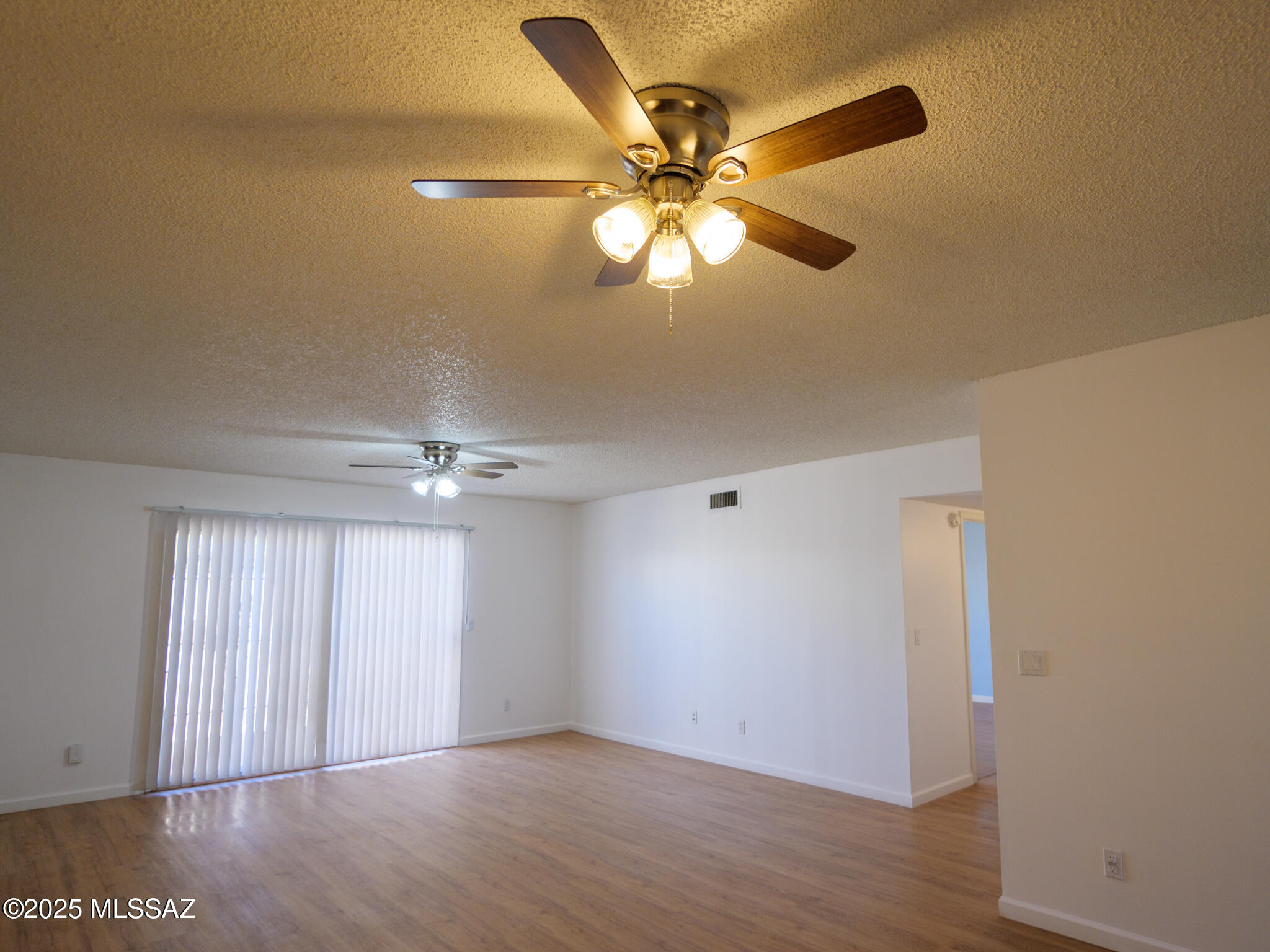 Pantano Park Townhouses - Residential Lease
