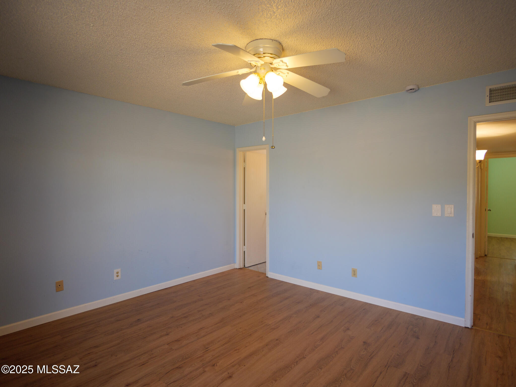 Pantano Park Townhouses - Residential Lease