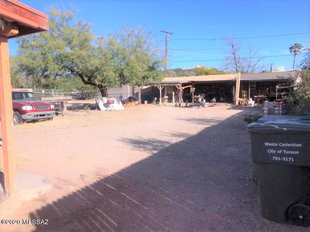 Pueblo Gardens - Residential