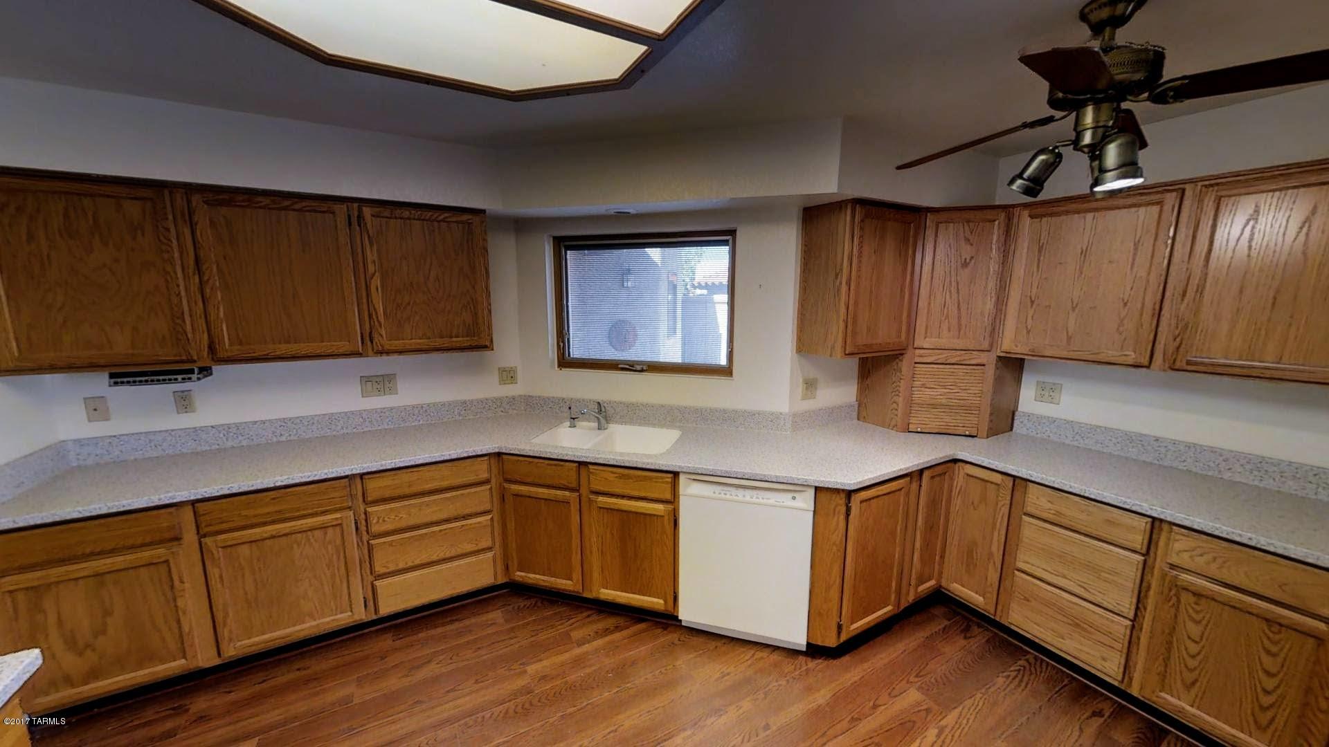 Valle Del Oro Townhomes (1-90) - Residential