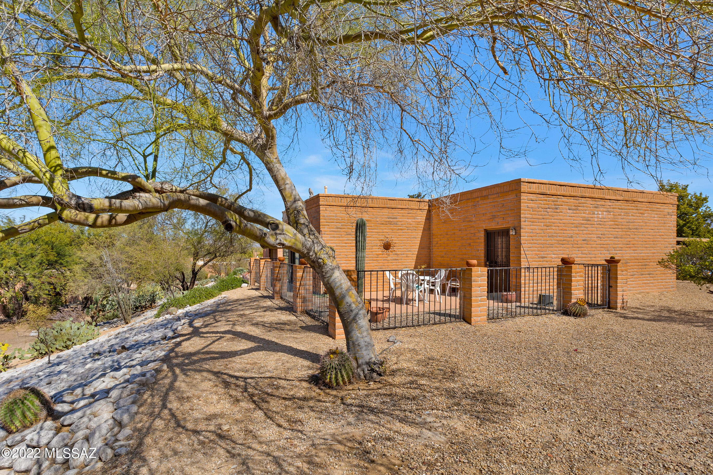 La Cholla Hills(1-313) - Residential