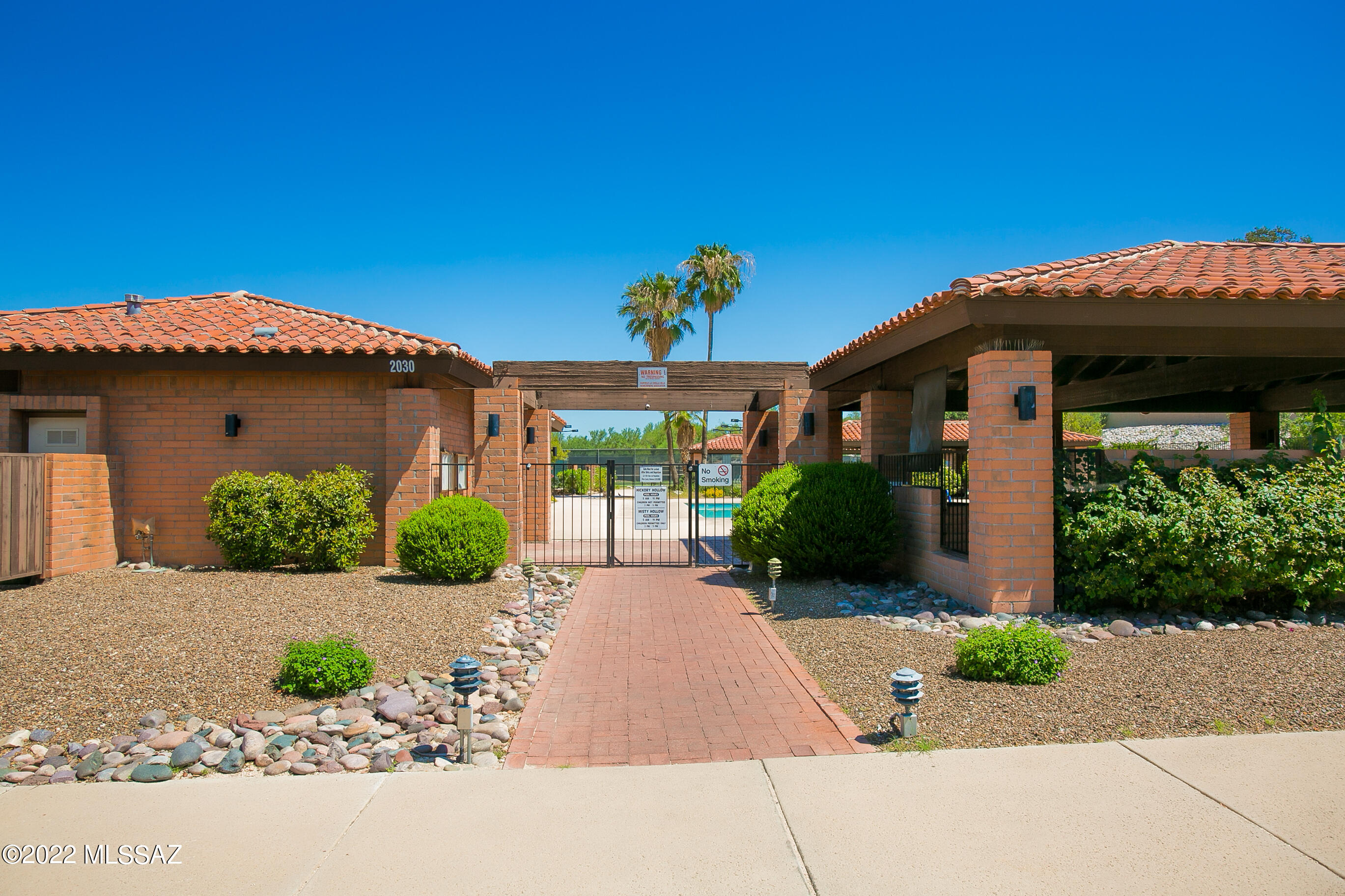 La Cholla Hills(1-313) - Residential