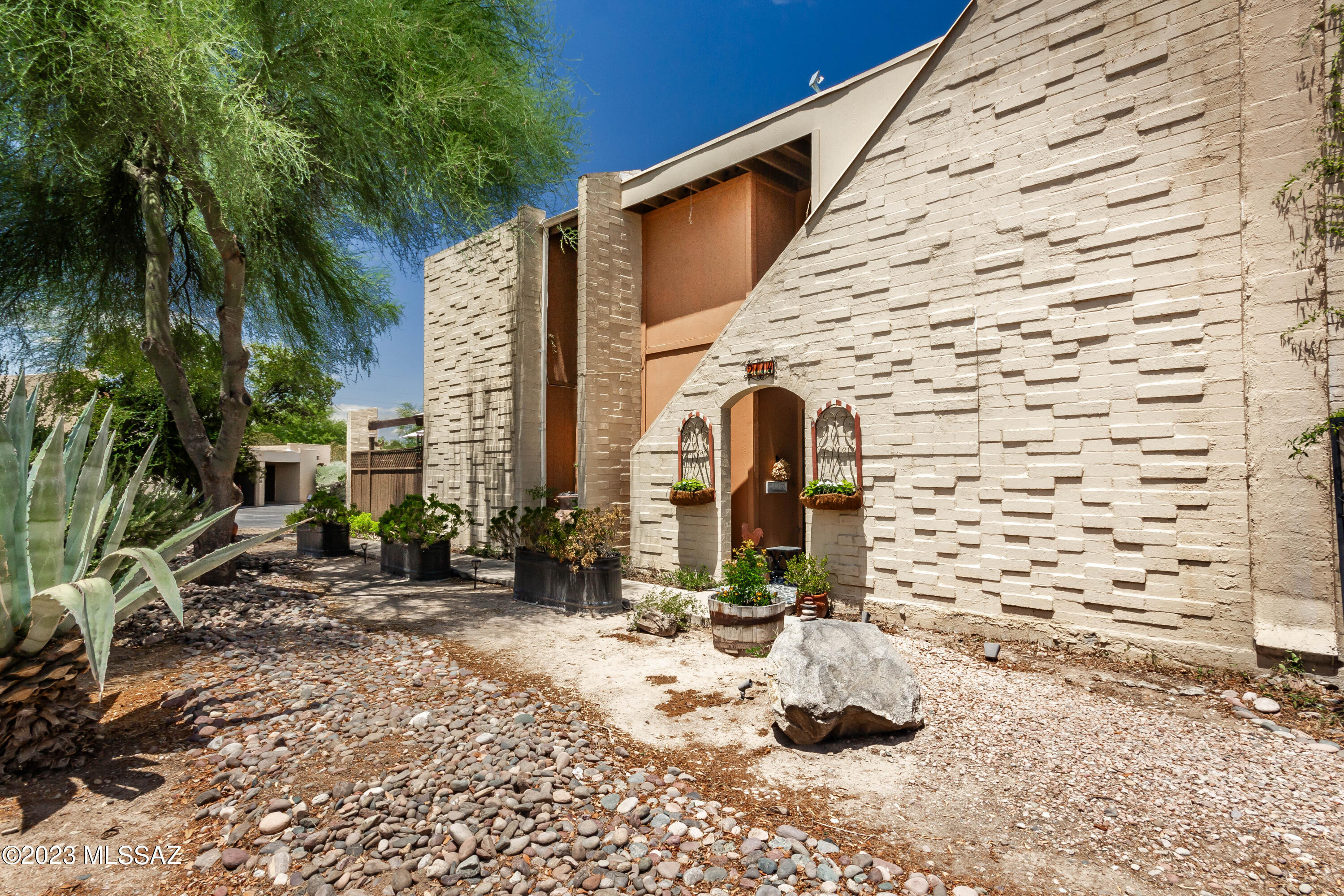 Pantano Townhomes (1-118) - Residential