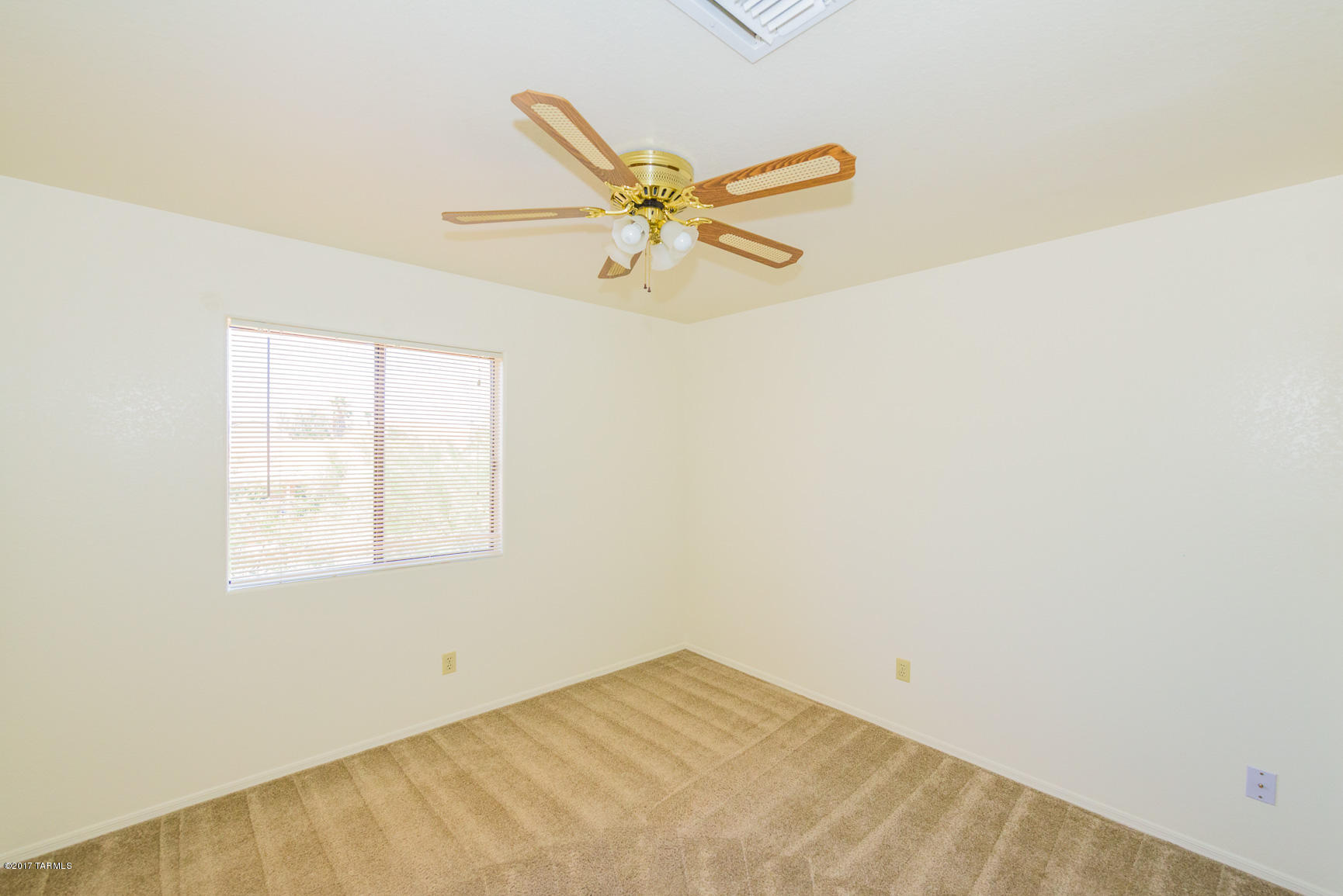 Country Club(1-221) - Residential